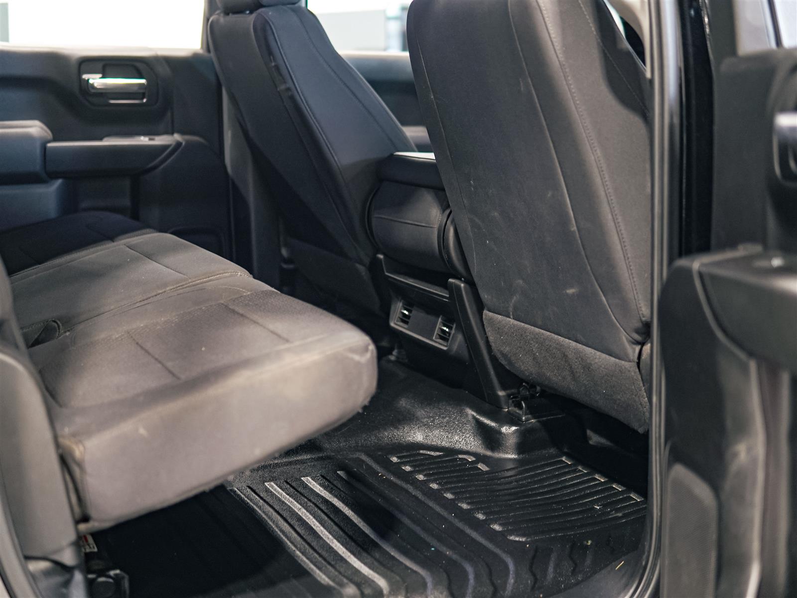 used 2020 GMC Sierra 1500 car, priced at $25,997