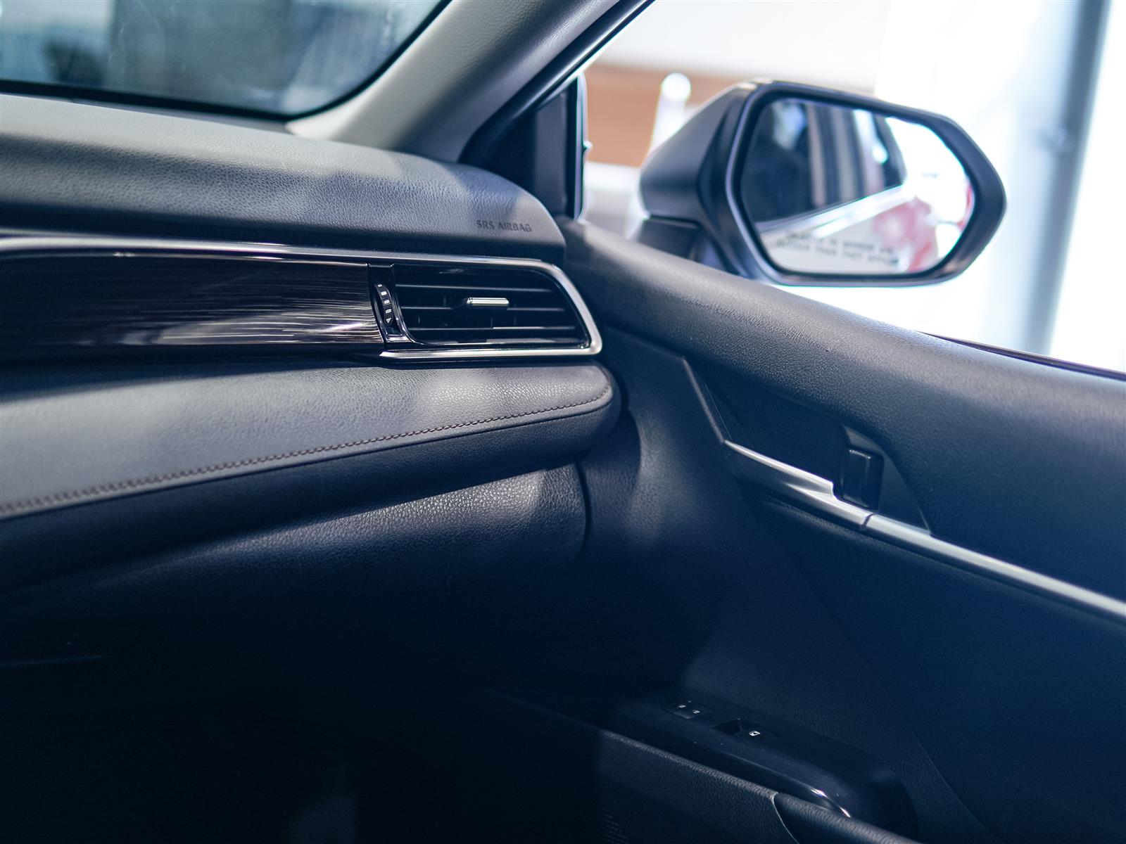 used 2019 Toyota Camry Hybrid car, priced at $24,492