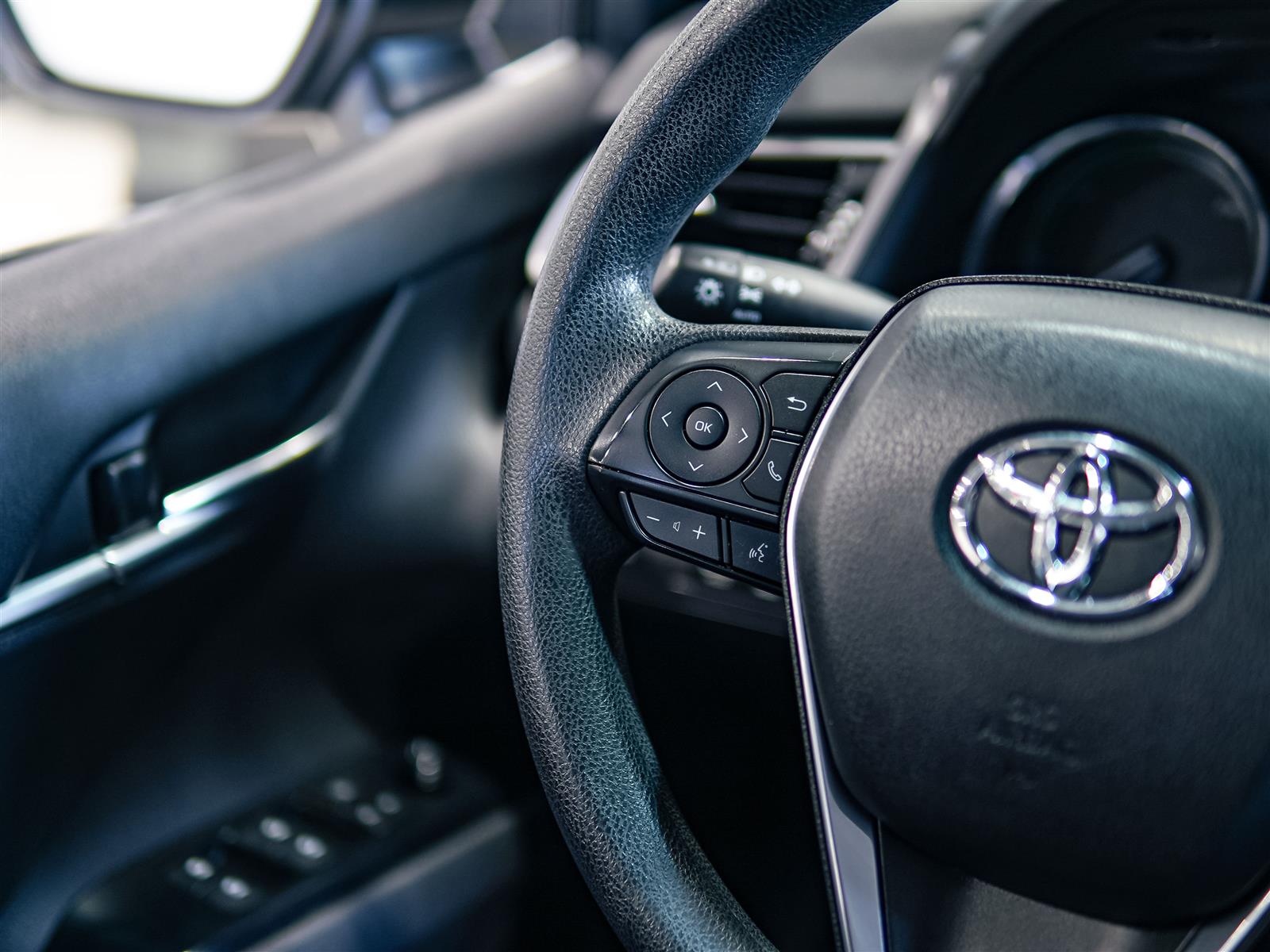 used 2019 Toyota Camry Hybrid car, priced at $24,492