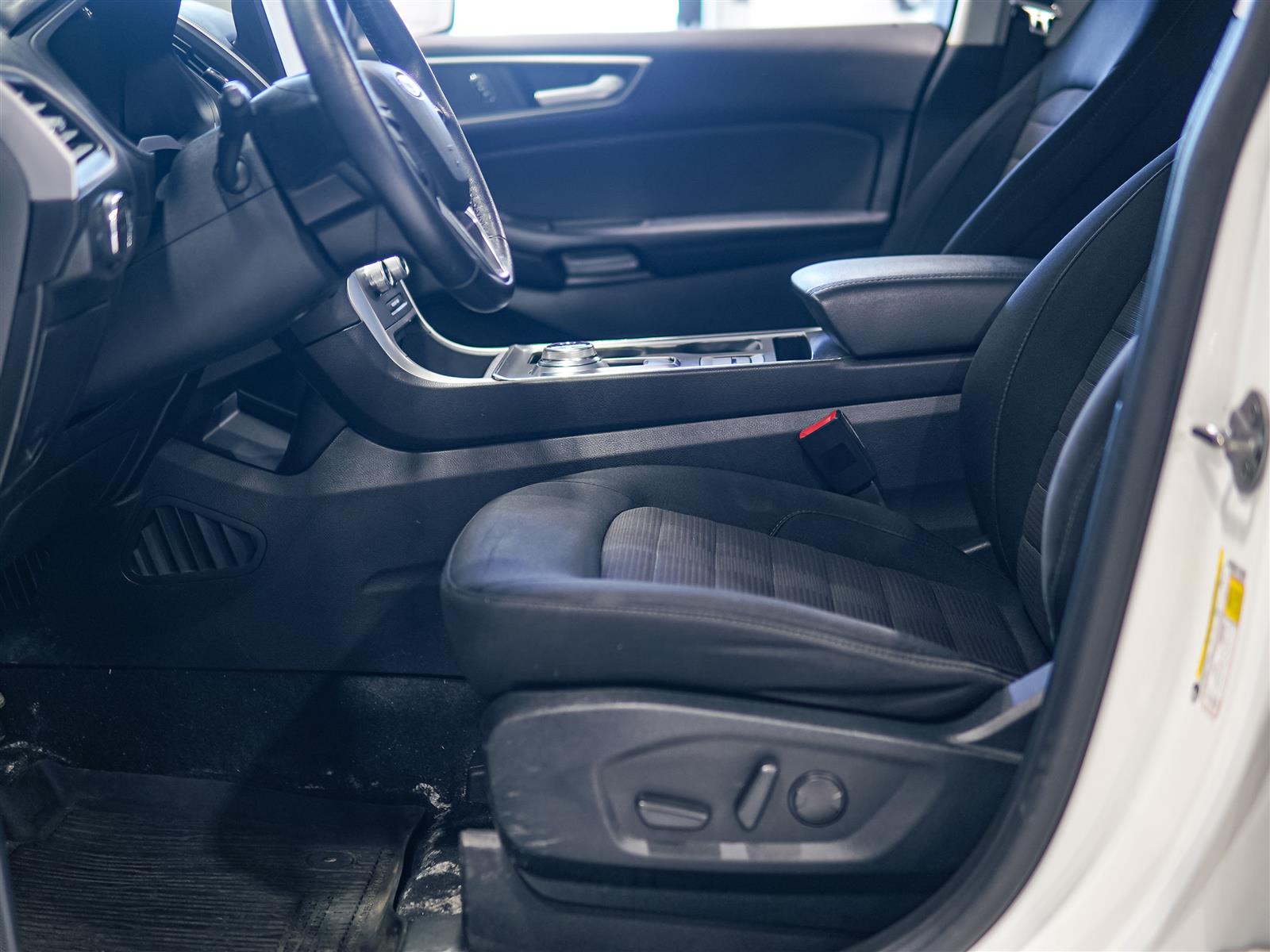 used 2022 Ford Edge car, priced at $22,962