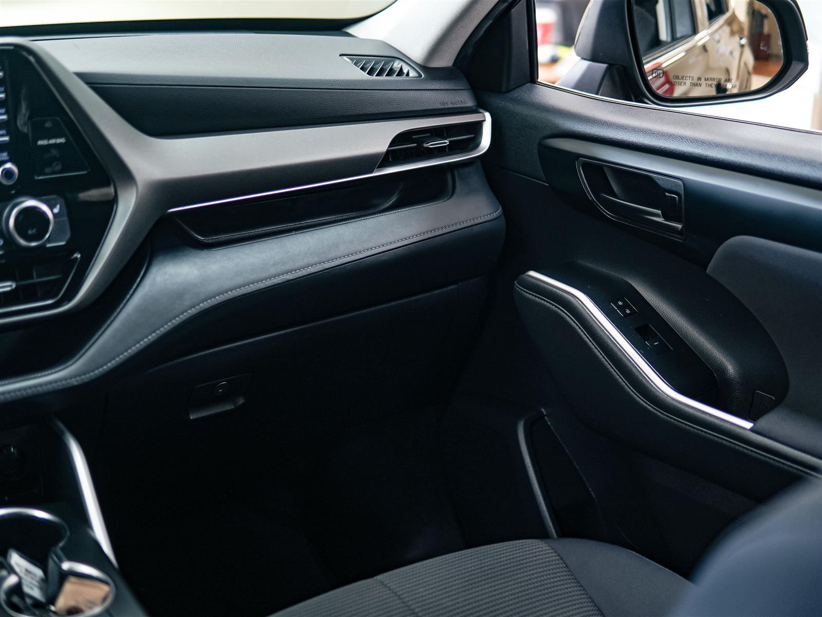used 2022 Toyota Highlander car, priced at $33,496