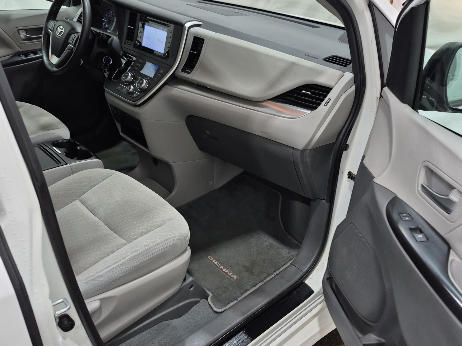 used 2020 Toyota Sienna car, priced at $34,963