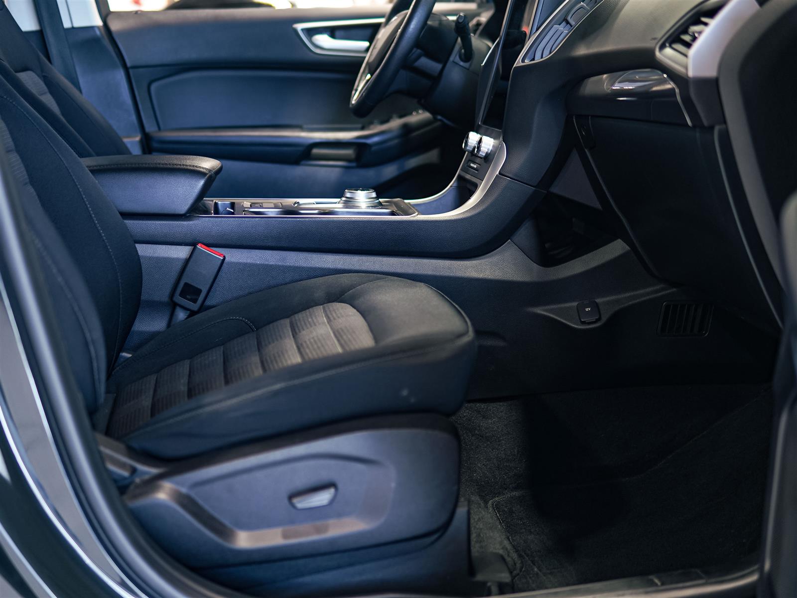 used 2023 Ford Edge car, priced at $23,882