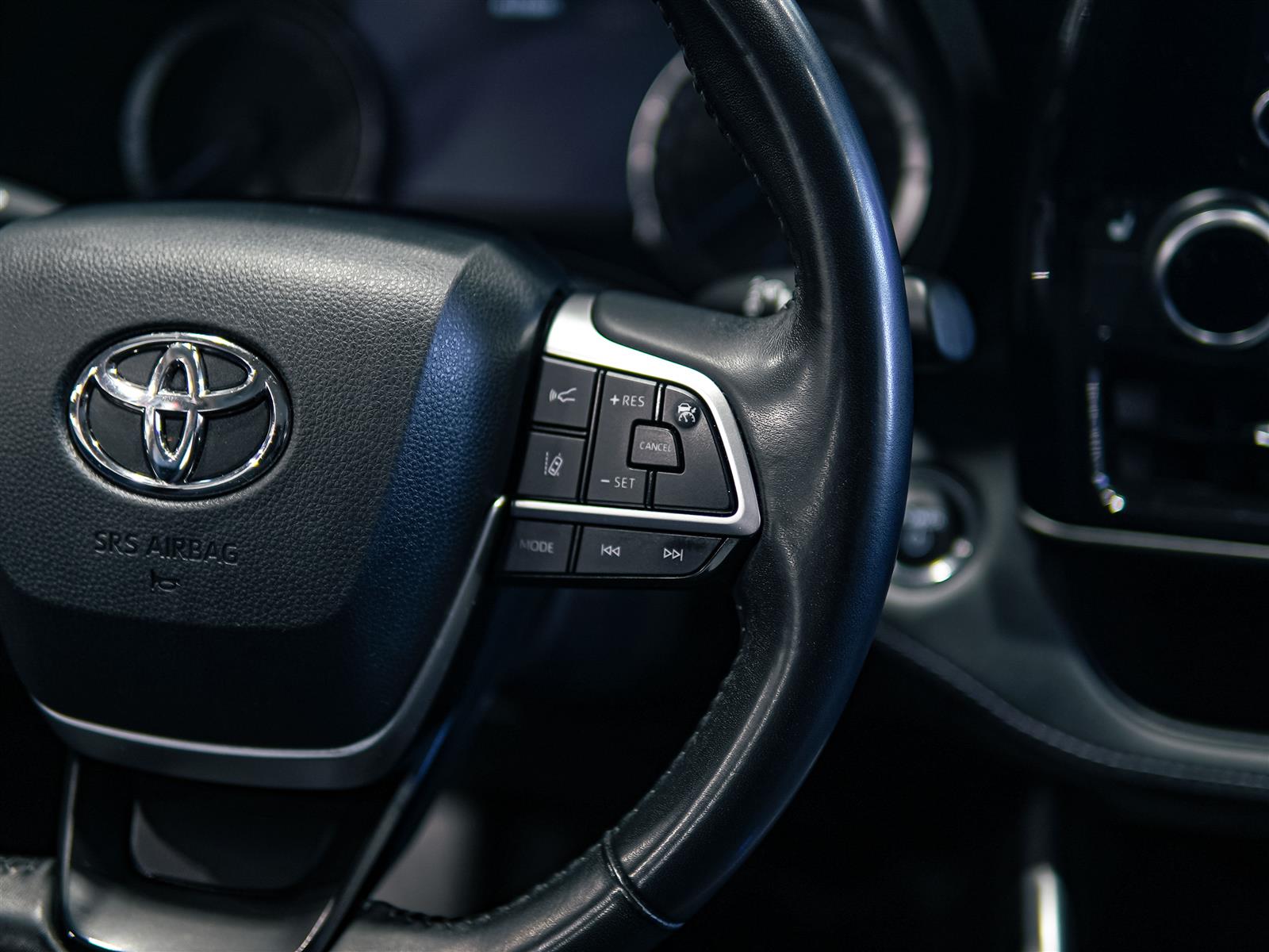 used 2023 Toyota Highlander Hybrid car, priced at $41,962