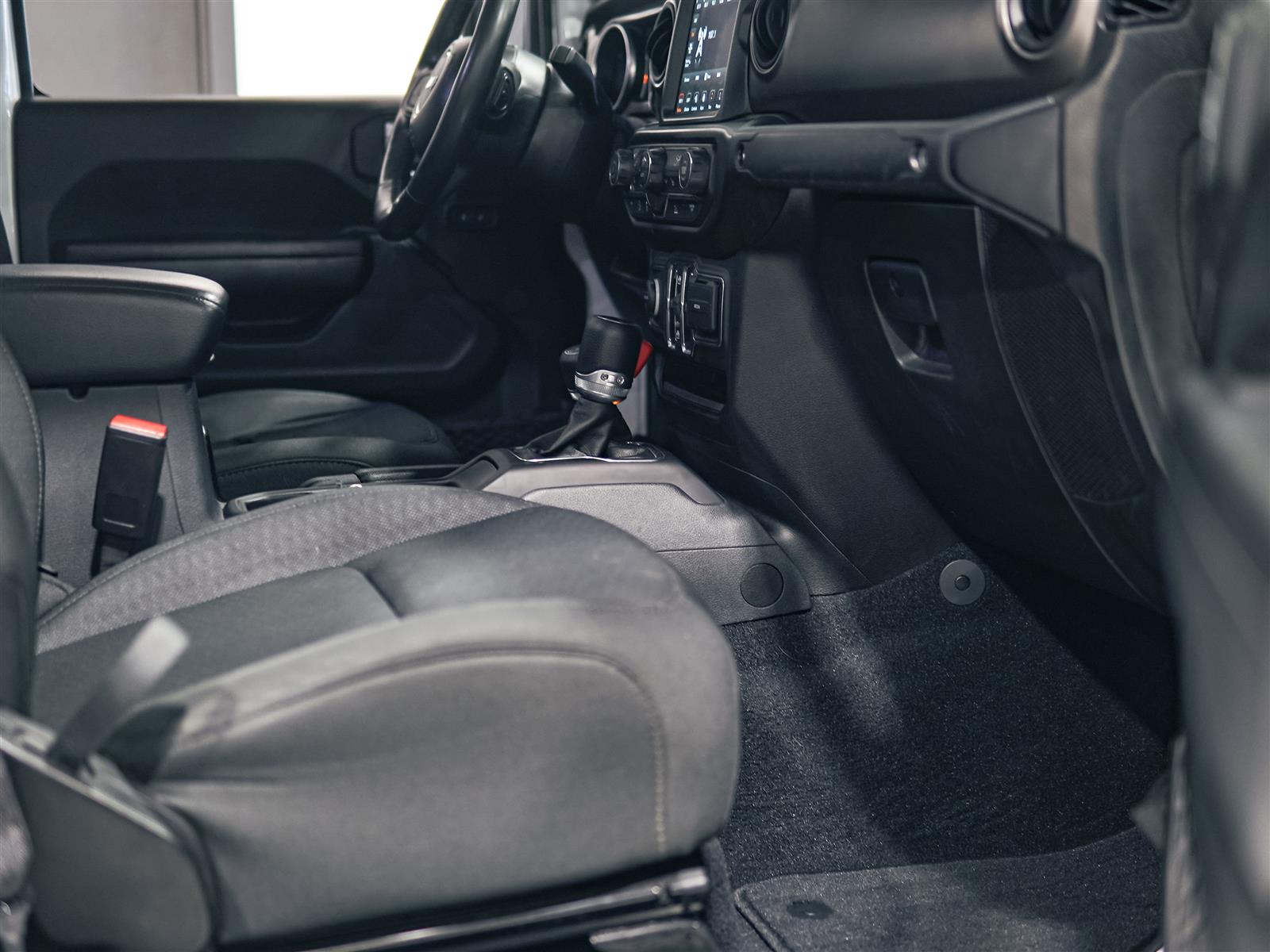 used 2022 Jeep Gladiator car, priced at $37,994