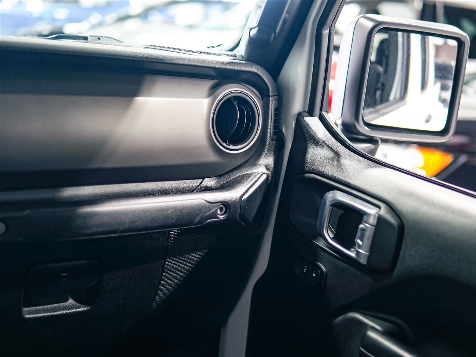 used 2022 Jeep Gladiator car, priced at $37,994