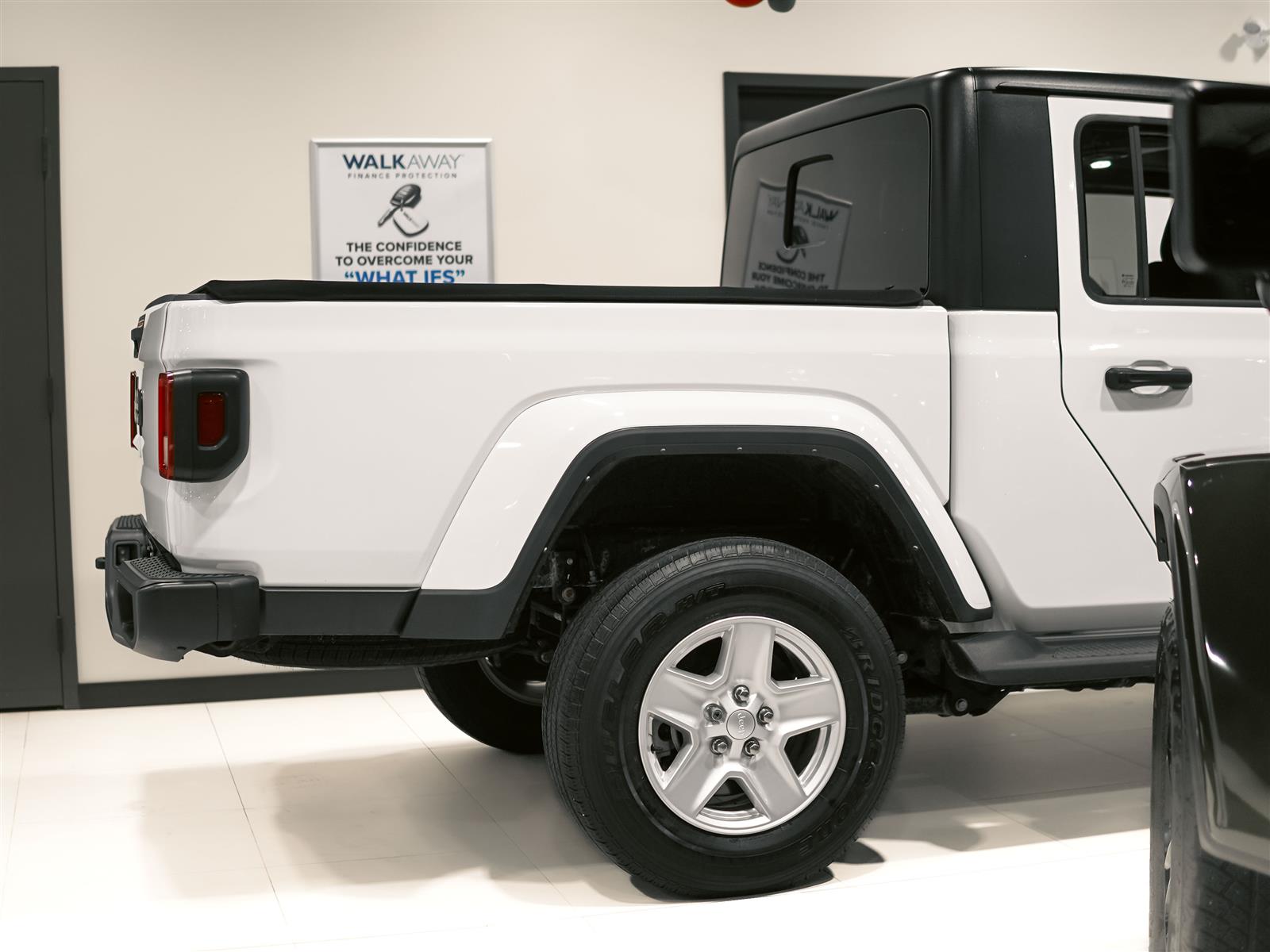 used 2022 Jeep Gladiator car, priced at $37,994