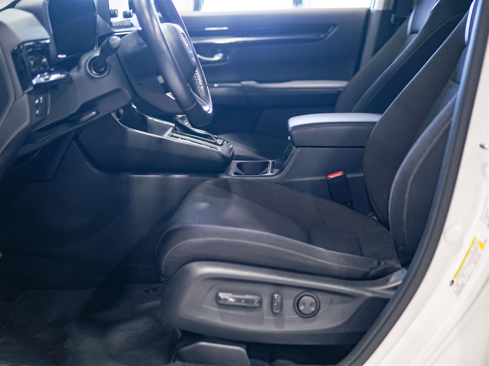 used 2025 Honda CR-V car, priced at $38,862