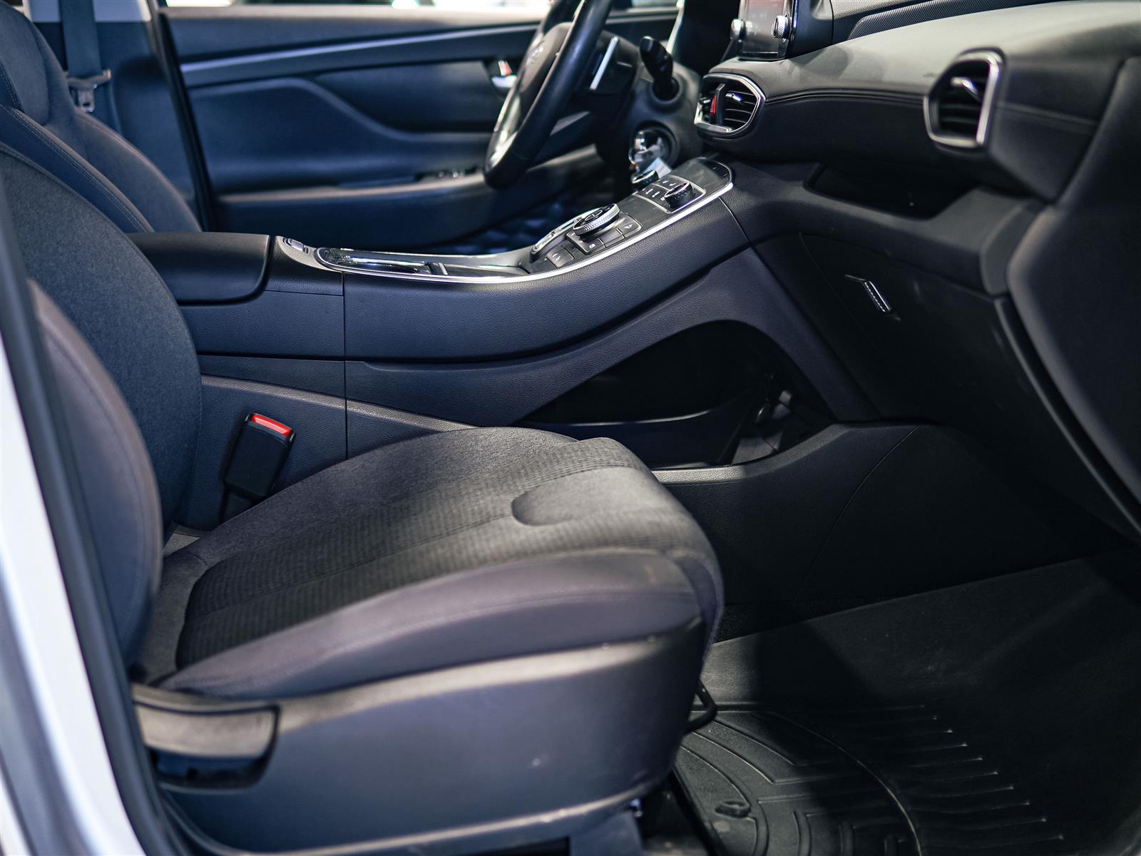 used 2022 Hyundai Santa Fe car, priced at $23,462