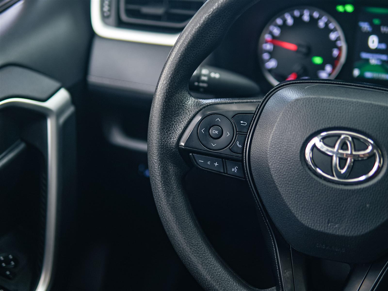 used 2020 Toyota RAV4 car, priced at $23,964
