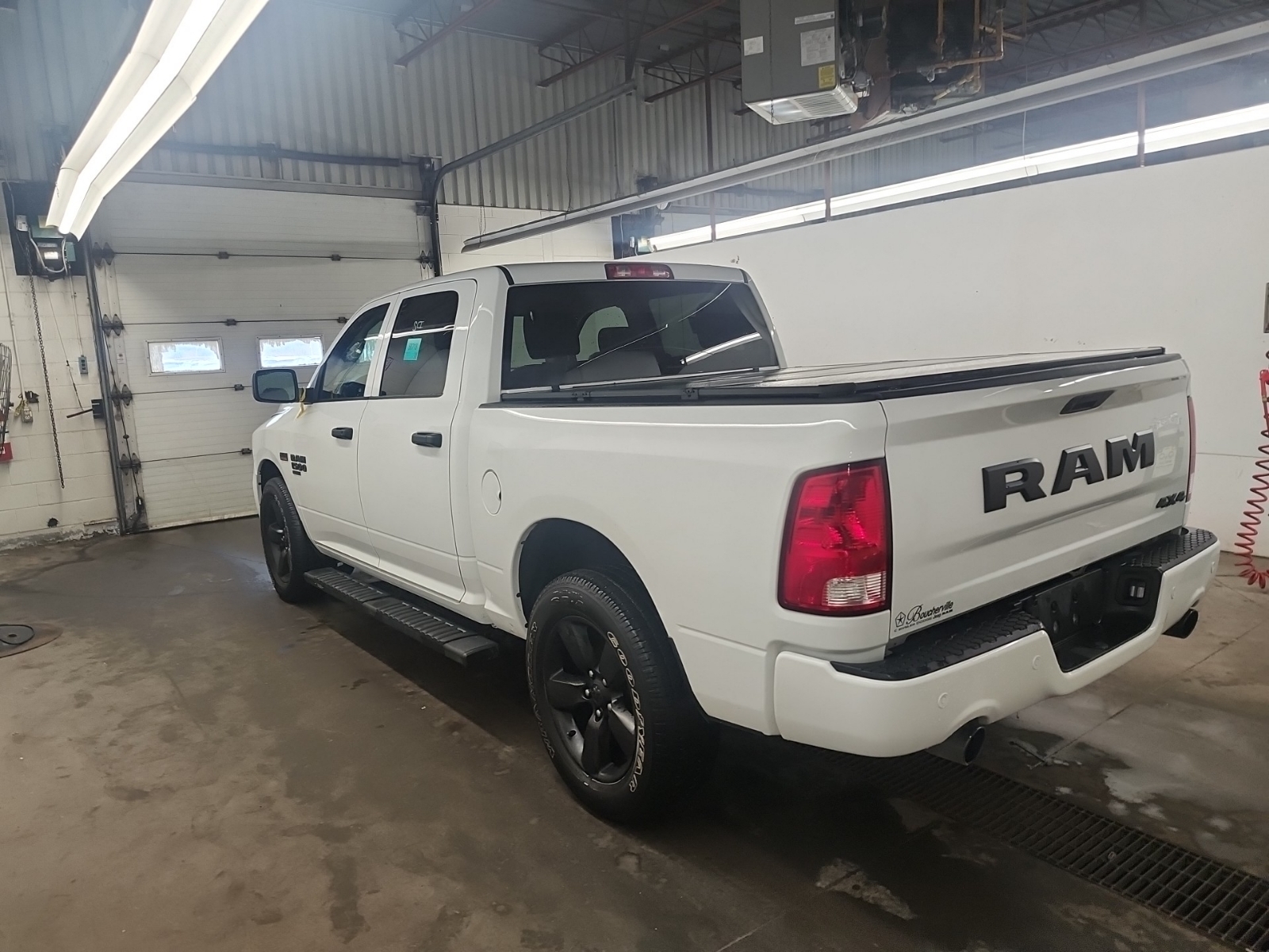 used 2022 Ram 1500 Classic car, priced at $37,963
