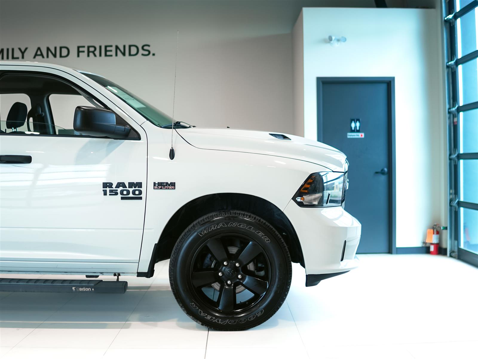 used 2022 Ram 1500 Classic car, priced at $37,593