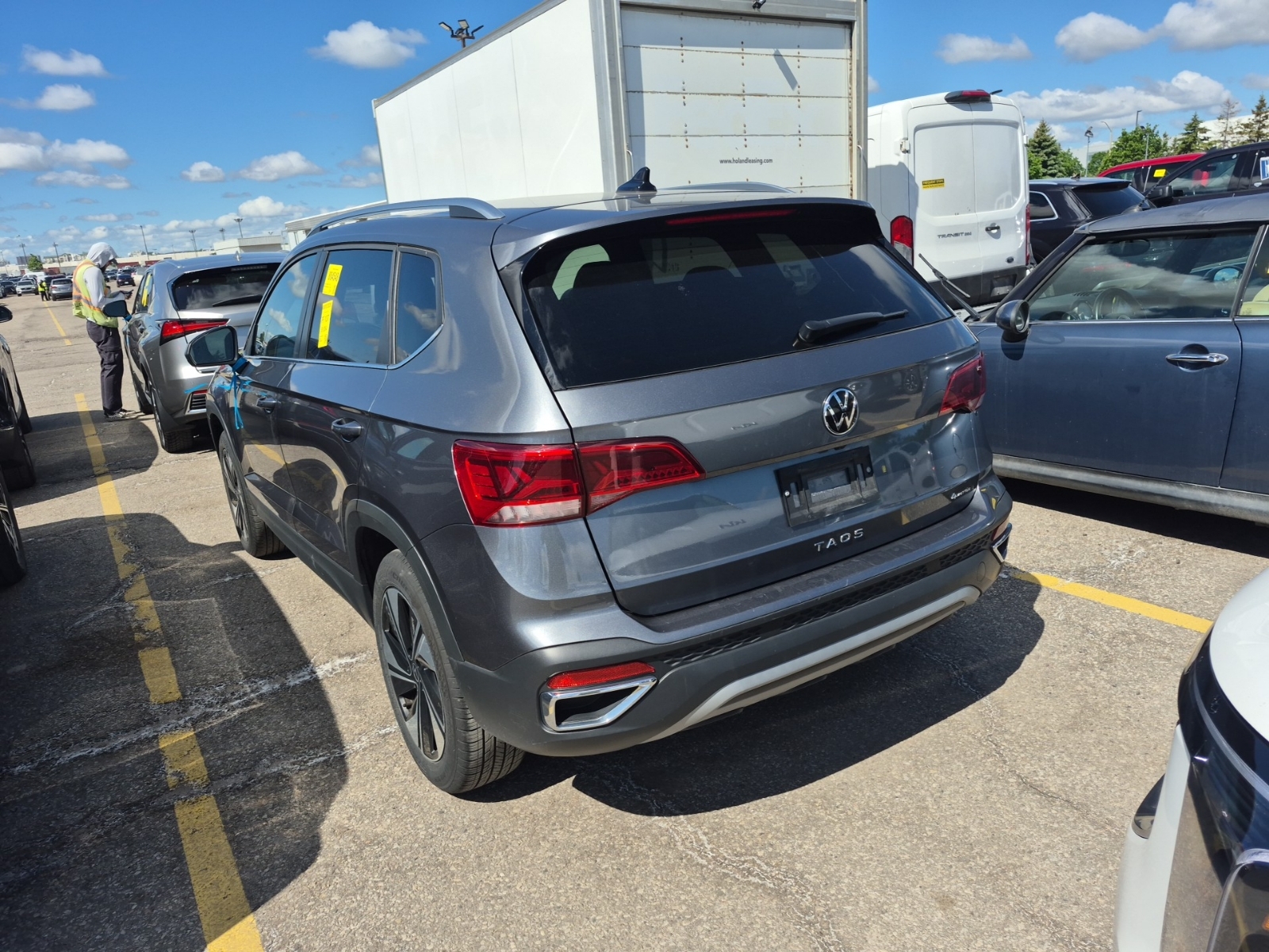 Volkswagen TAOS