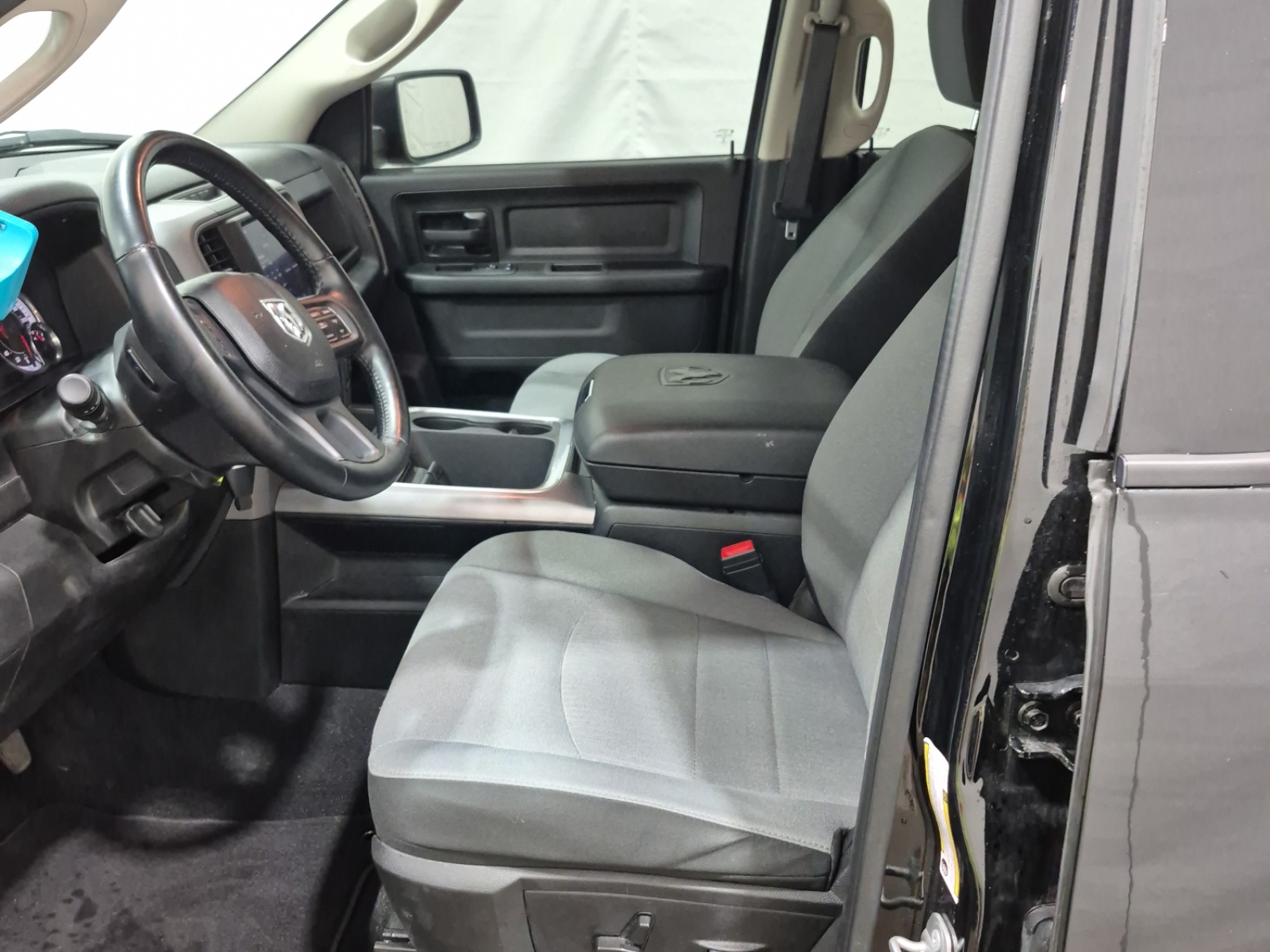 used 2022 Ram 1500 Classic car, priced at $38,463