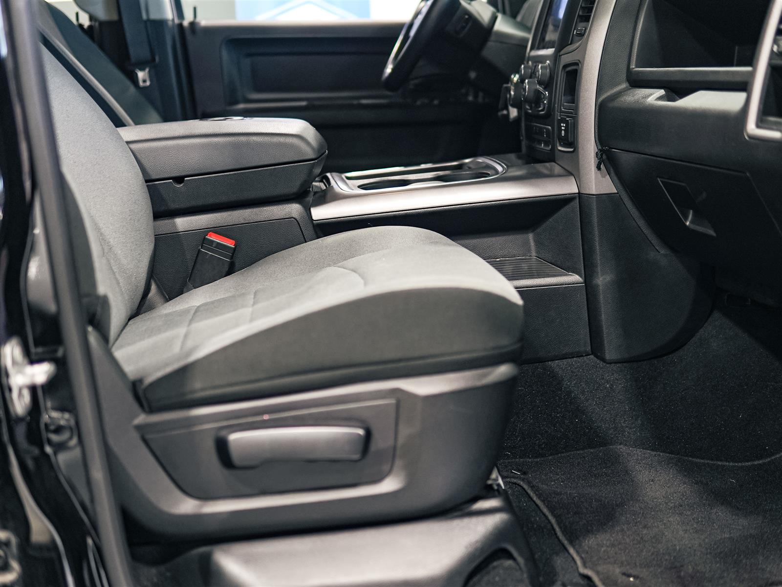 used 2022 Ram 1500 Classic car, priced at $37,983