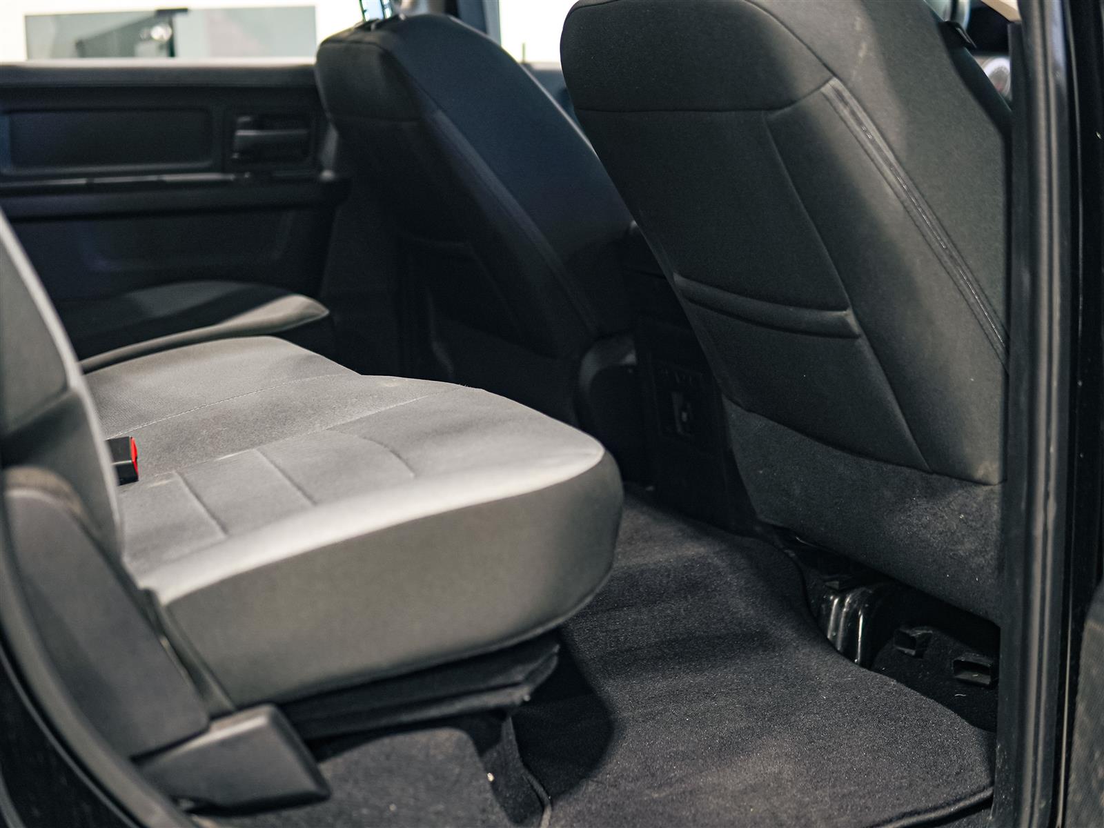 used 2022 Ram 1500 Classic car, priced at $37,983