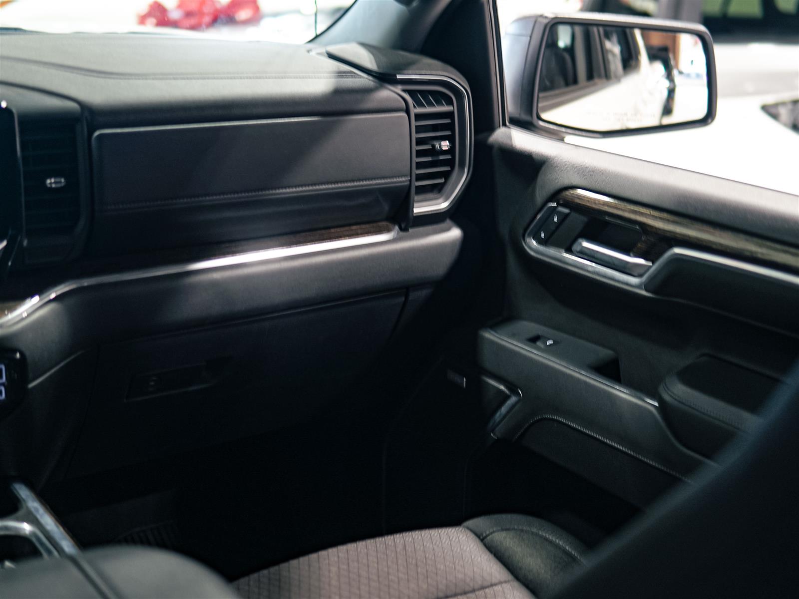 used 2024 GMC Sierra 1500 car, priced at $50,965