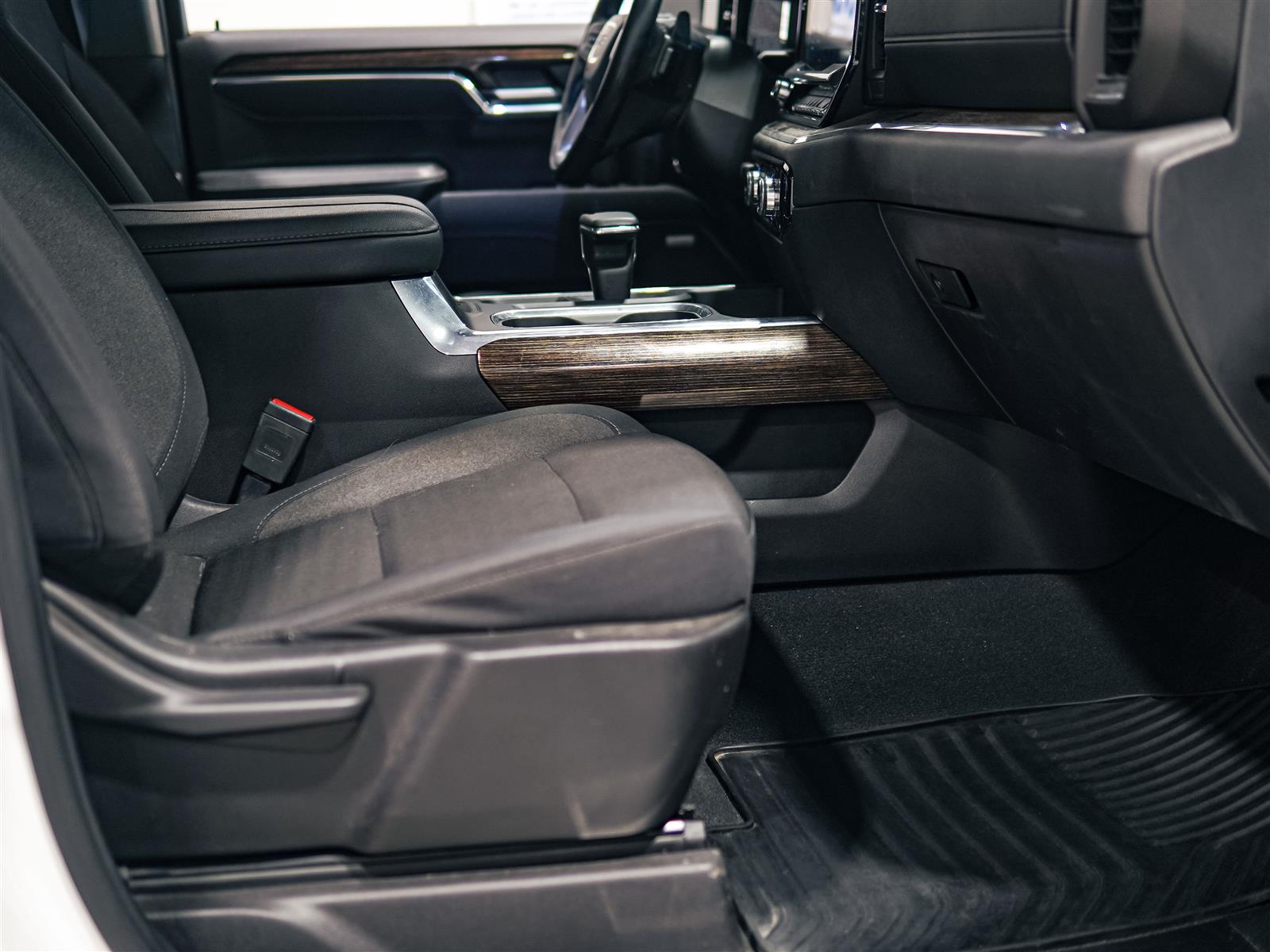 used 2024 GMC Sierra 1500 car, priced at $50,965