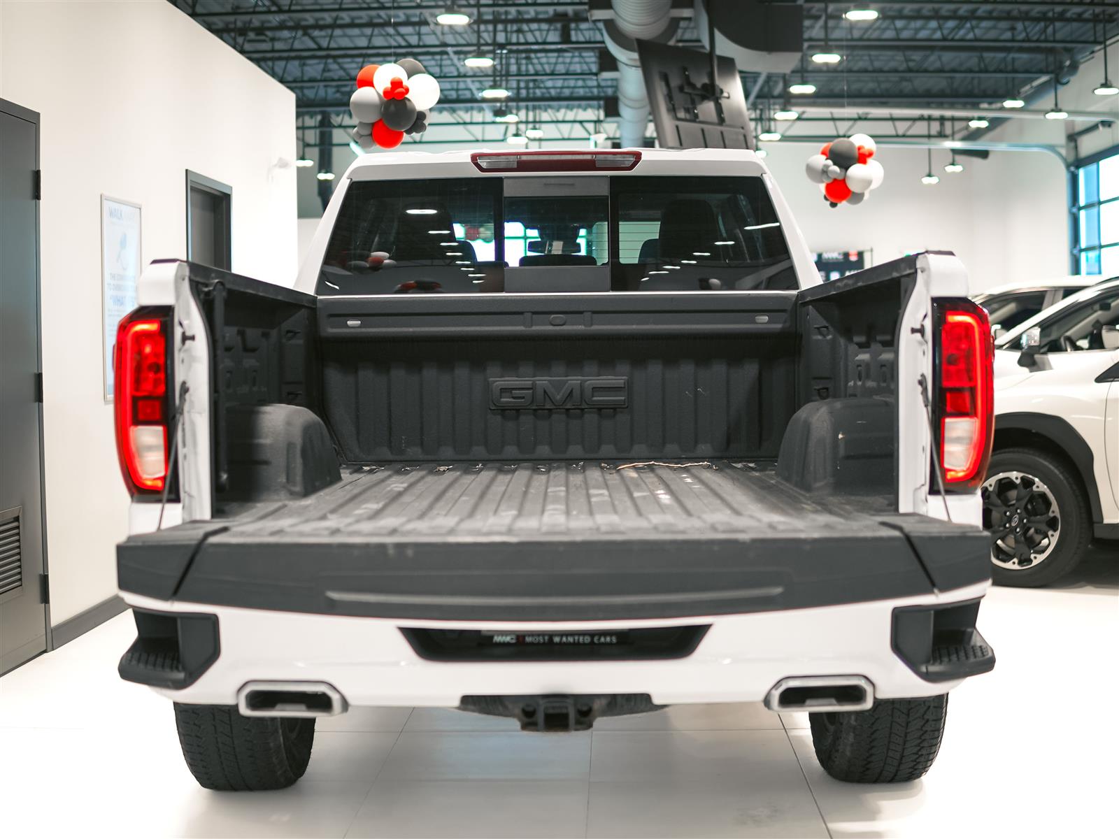 used 2024 GMC Sierra 1500 car, priced at $50,965