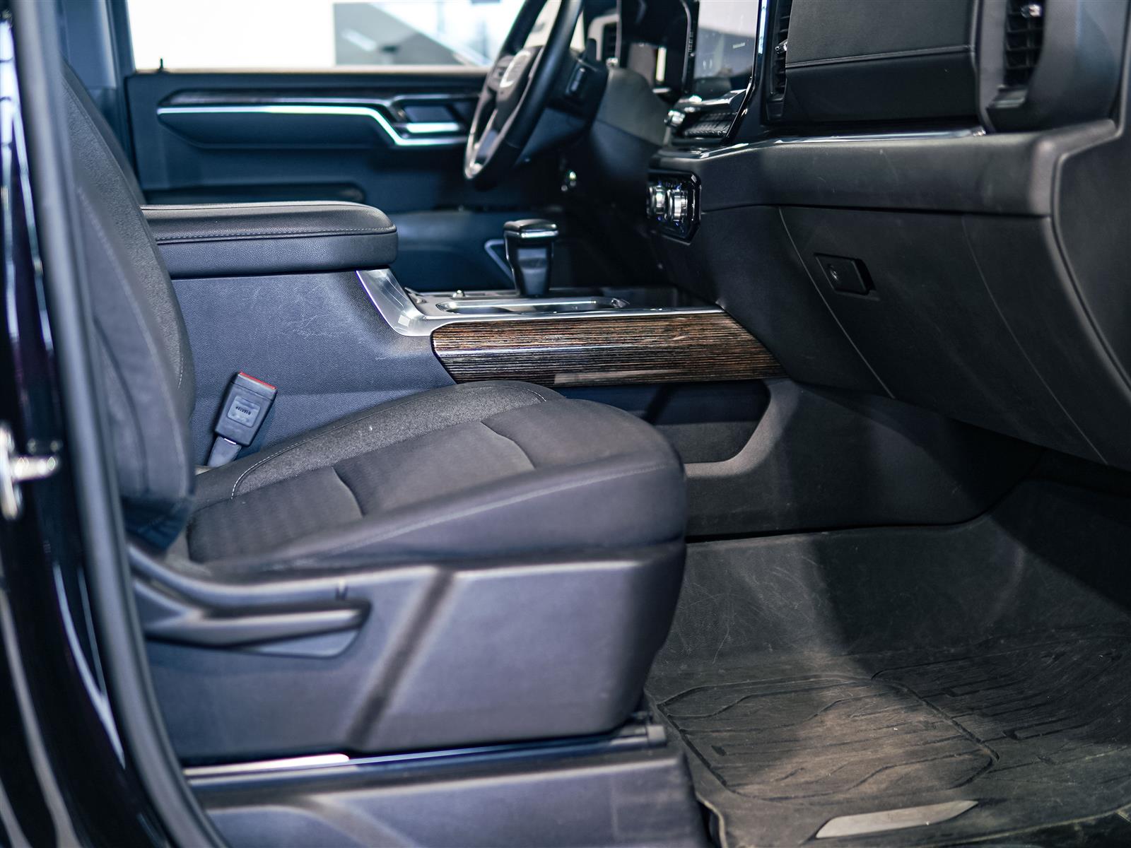 used 2024 GMC Sierra 1500 car, priced at $52,887