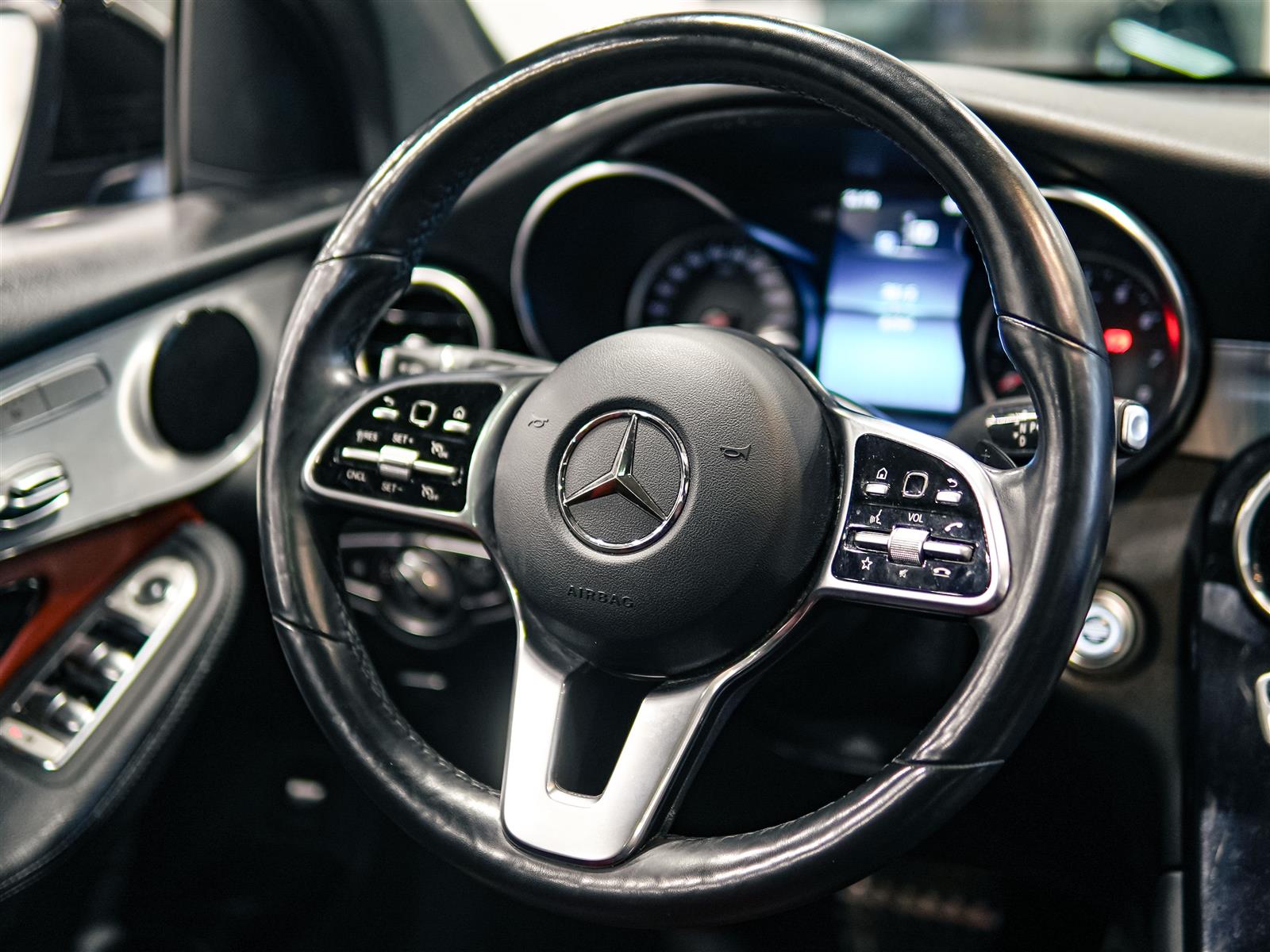 used 2020 Mercedes-Benz GLC 300 car, priced at $28,752