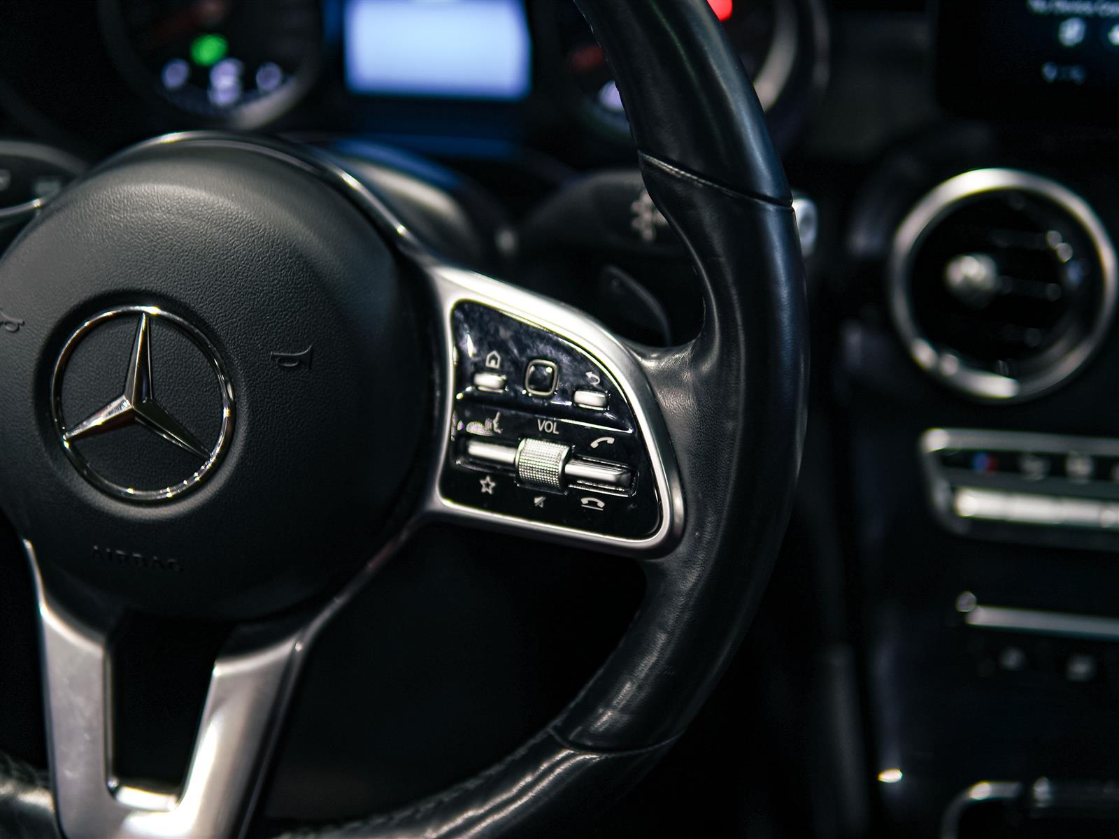 used 2020 Mercedes-Benz GLC 300 car, priced at $28,752
