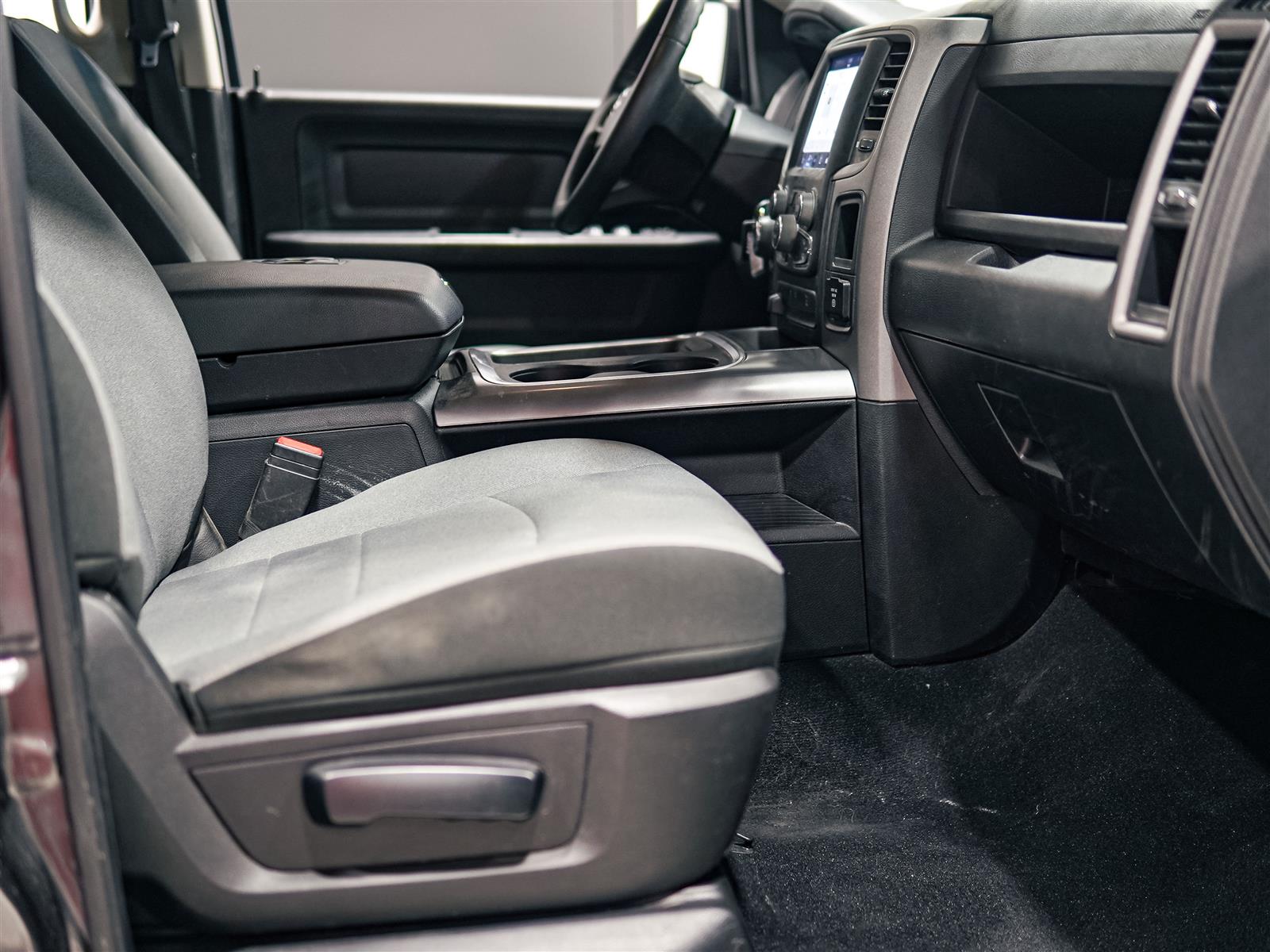 used 2022 Ram 1500 Classic car, priced at $35,653
