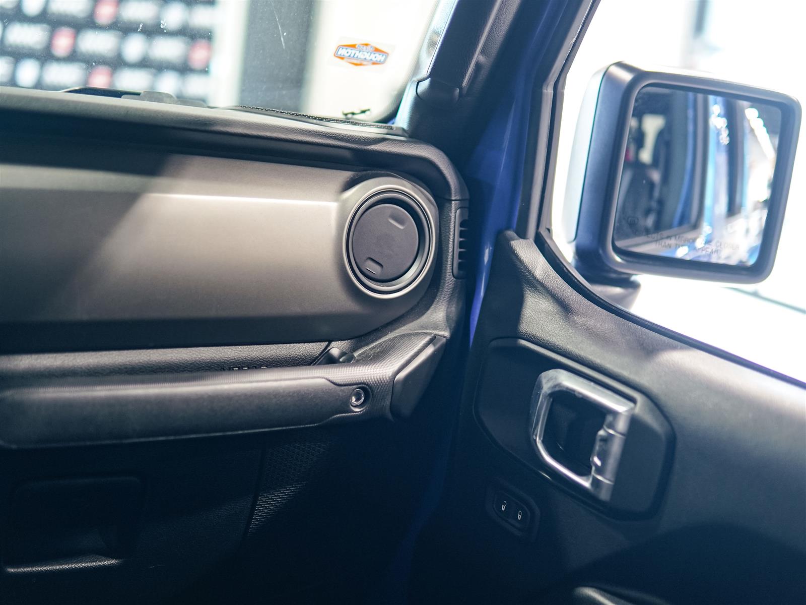 used 2022 Jeep Gladiator car, priced at $40,964