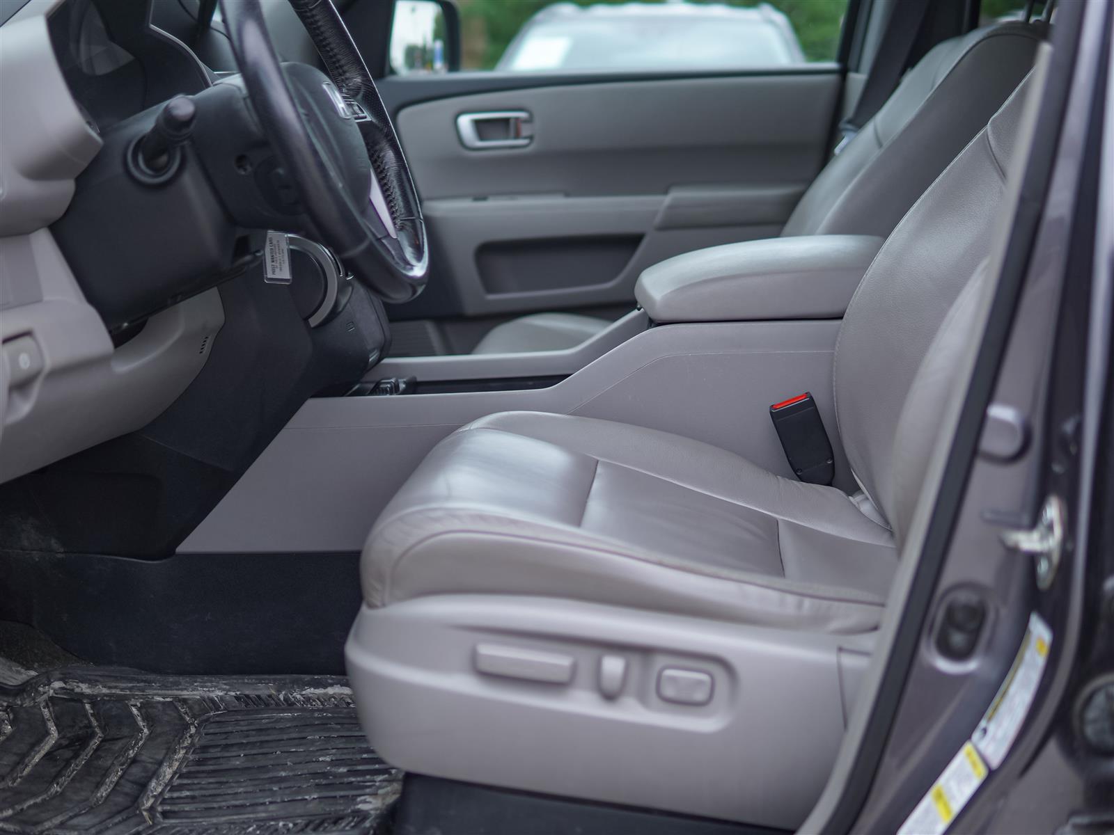 used 2014 Honda Pilot car, priced at $7,995