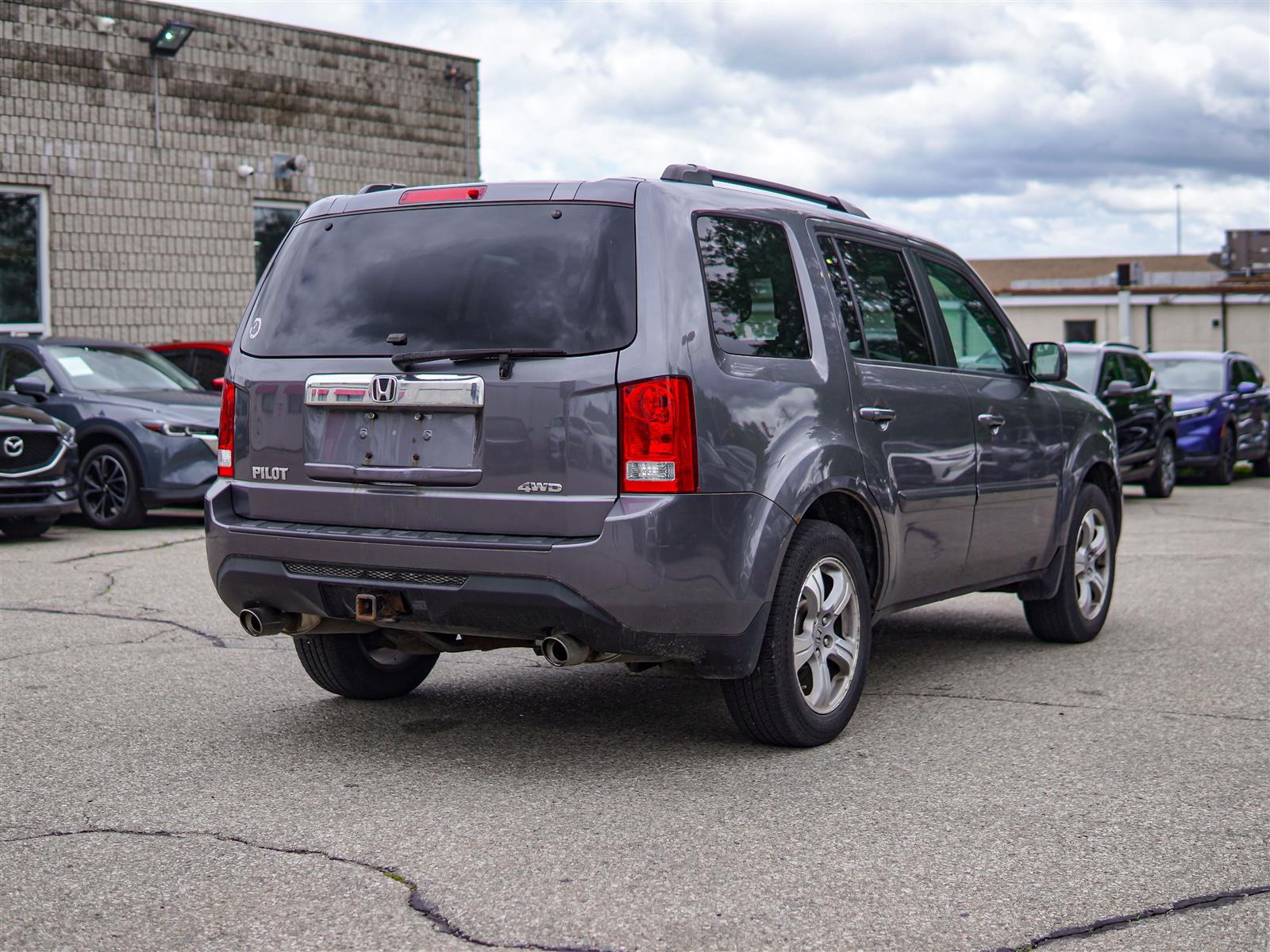 used 2014 Honda Pilot car, priced at $7,995