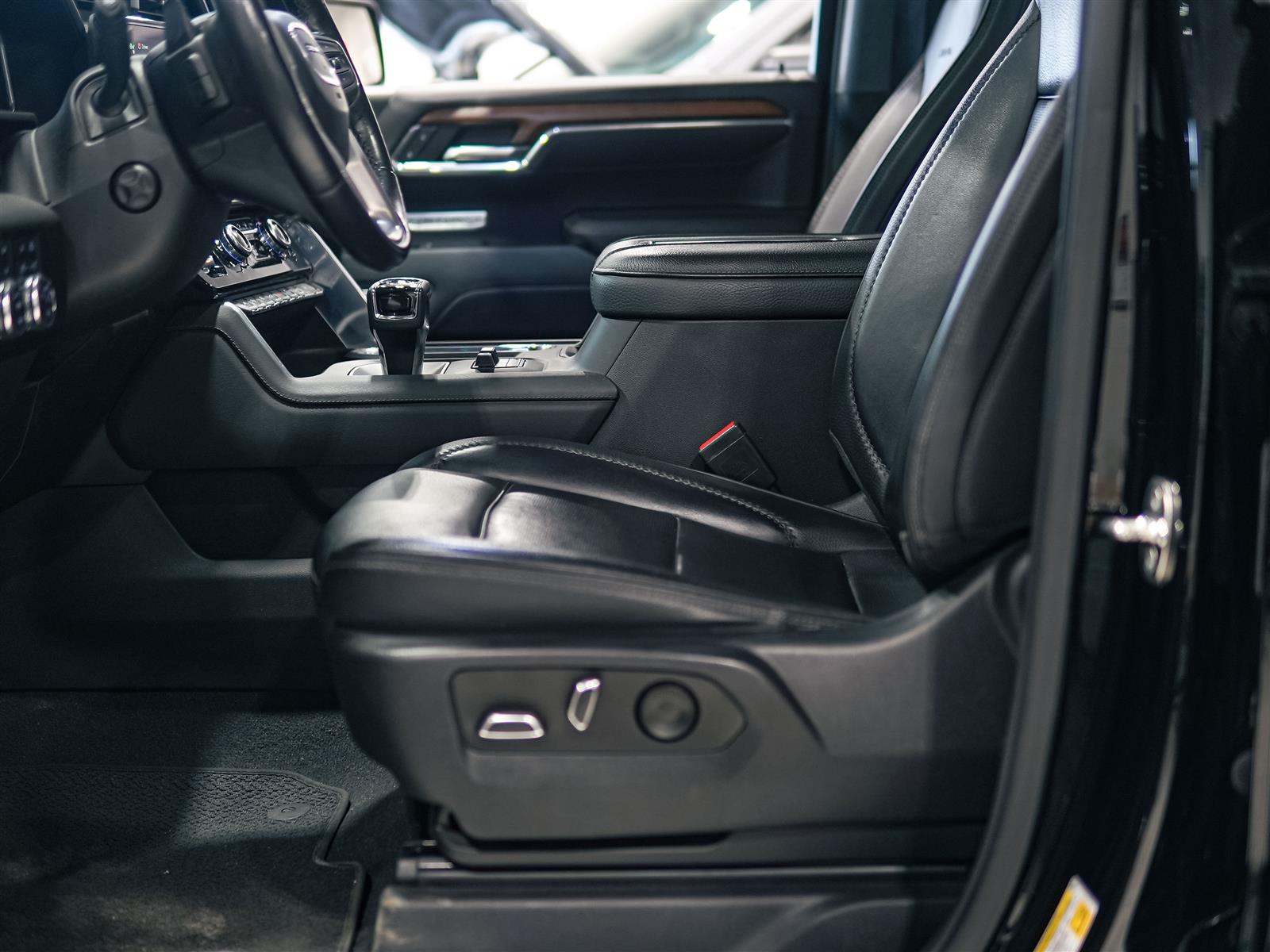 used 2022 GMC Sierra 1500 car, priced at $49,495