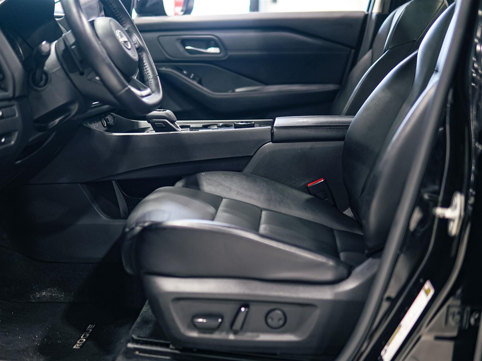 used 2024 Nissan Rogue car, priced at $27,463
