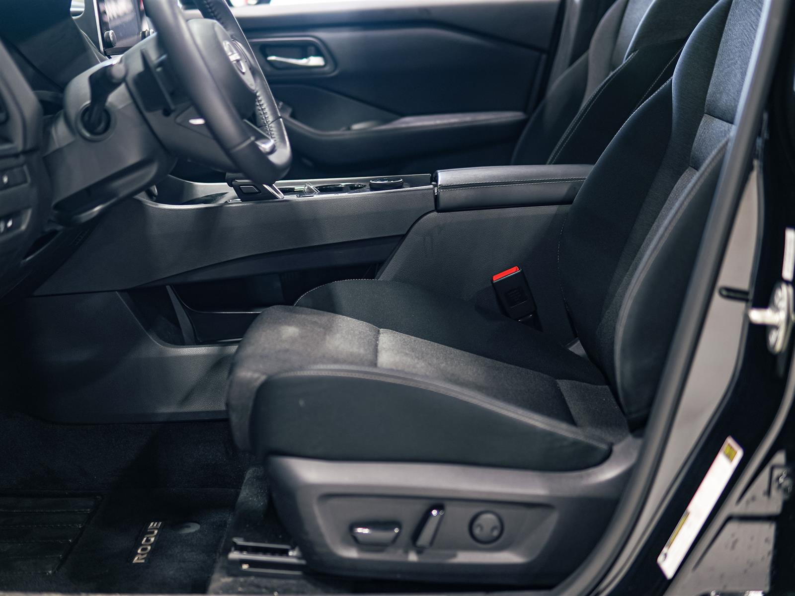 used 2024 Nissan Rogue car, priced at $26,962