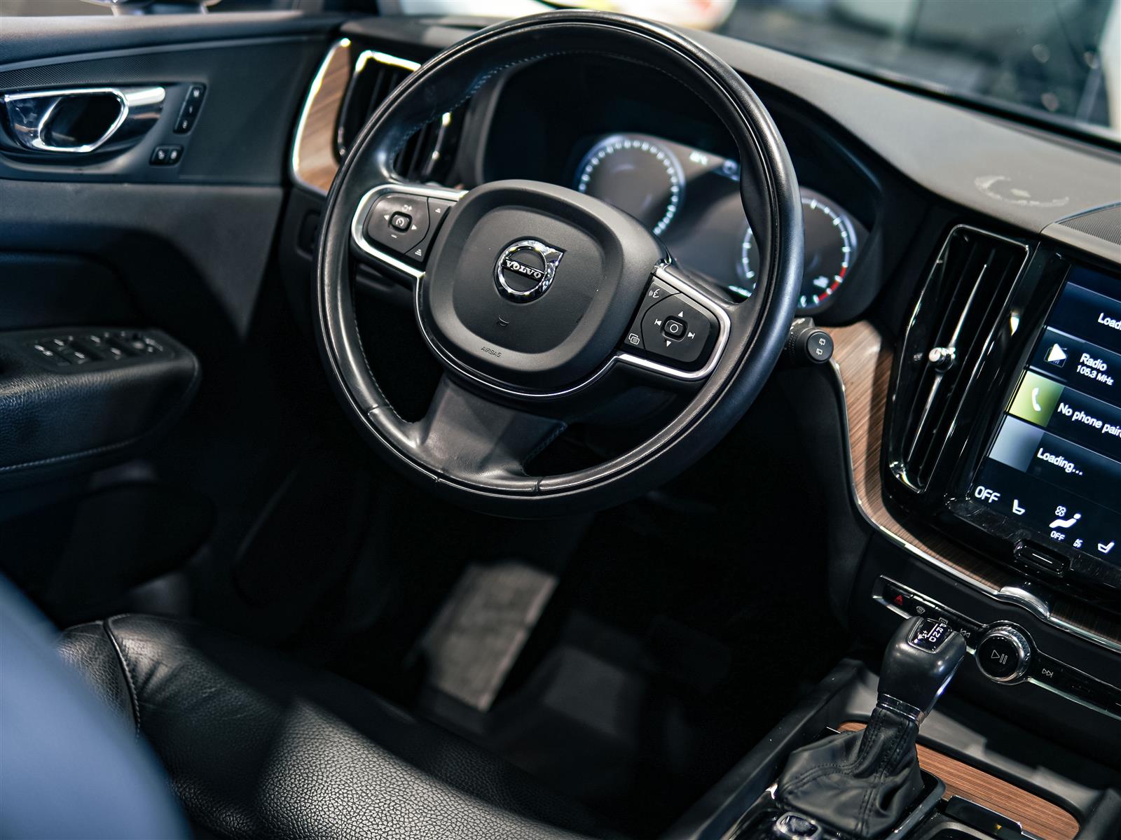 used 2021 Volvo XC60 car, priced at $28,763