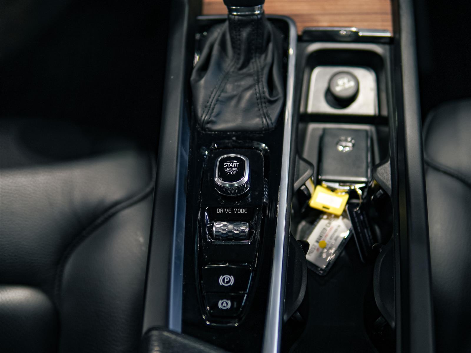 used 2021 Volvo XC60 car, priced at $28,763