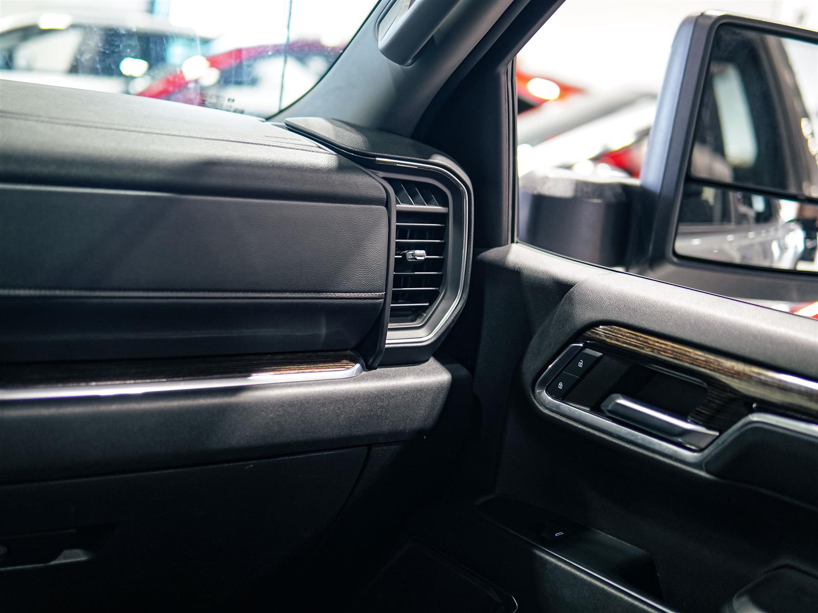 used 2024 GMC Sierra 1500 car, priced at $50,497