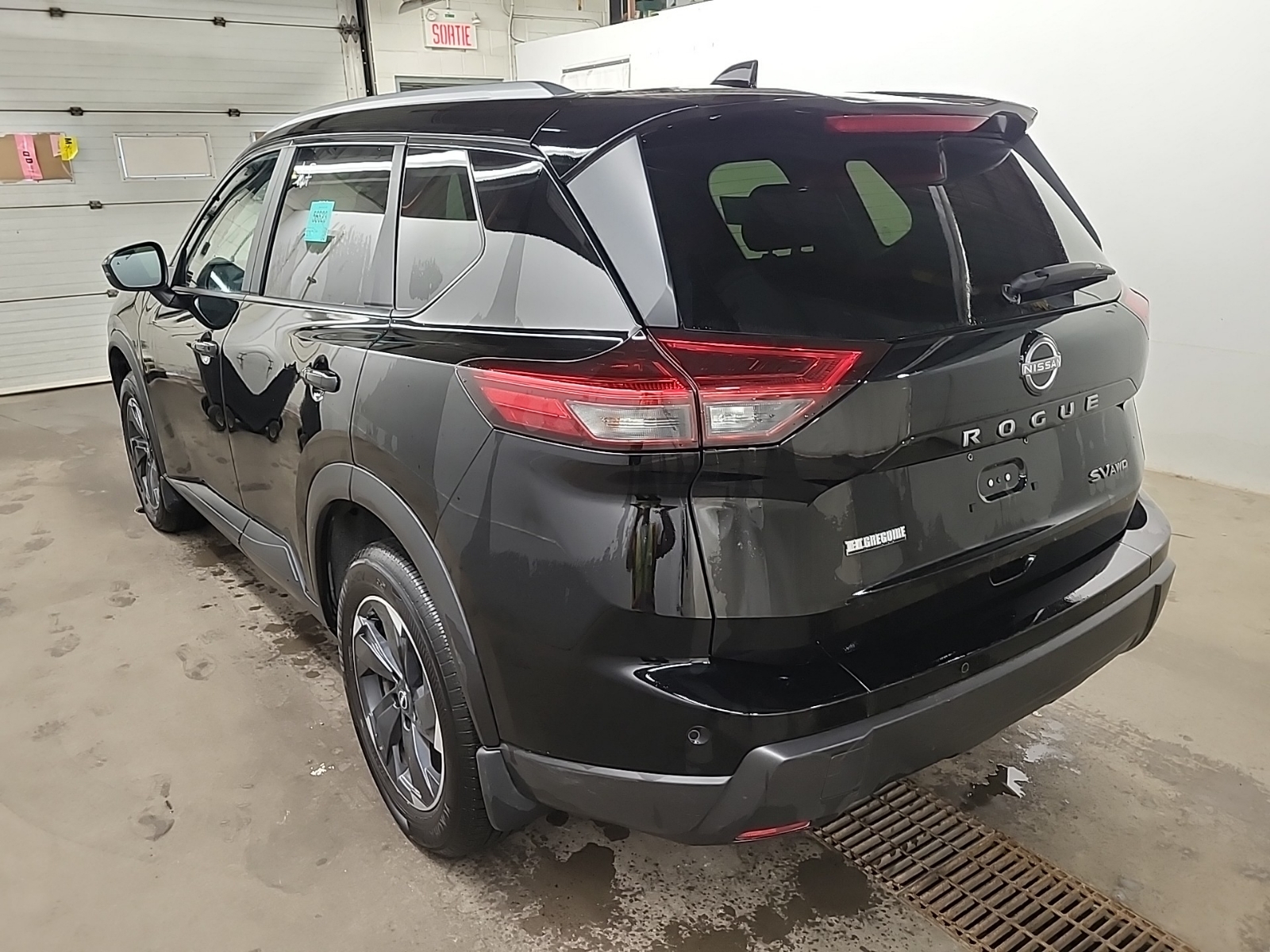 used 2024 Nissan Rogue car, priced at $26,462