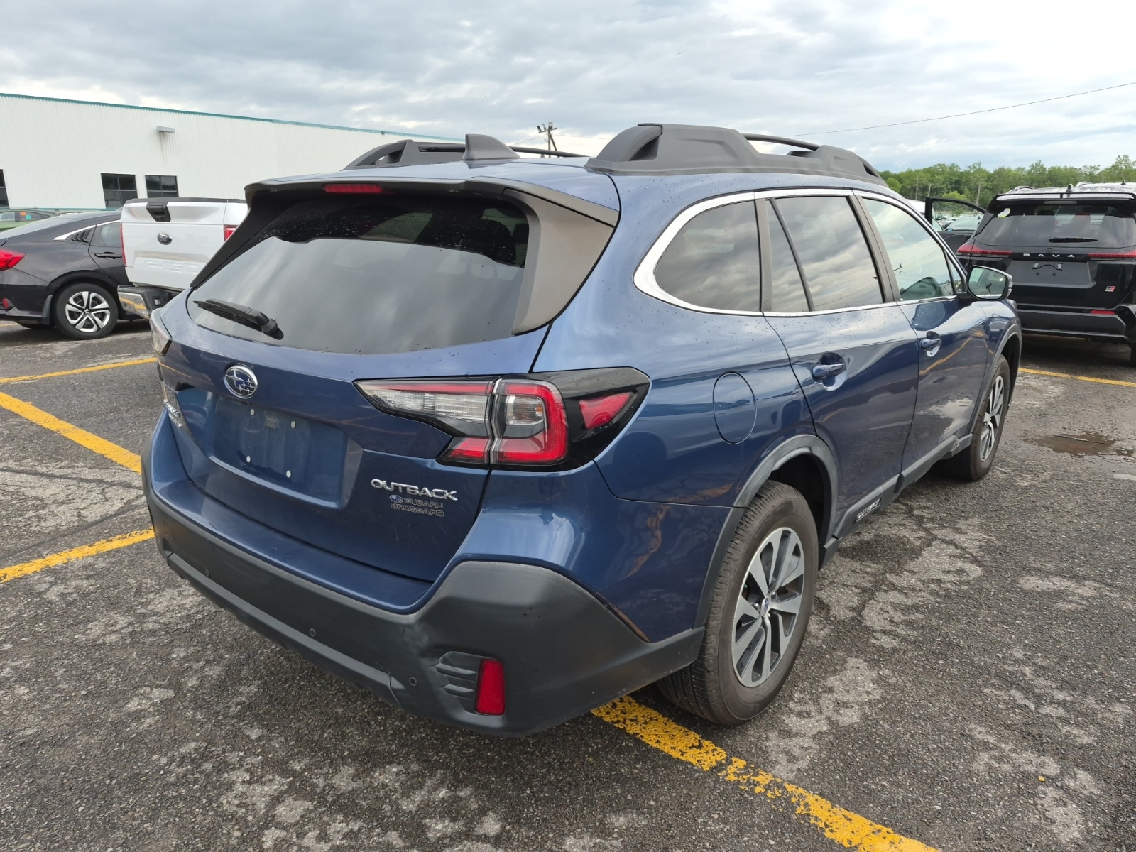 used 2020 Subaru Outback car, priced at $24,864