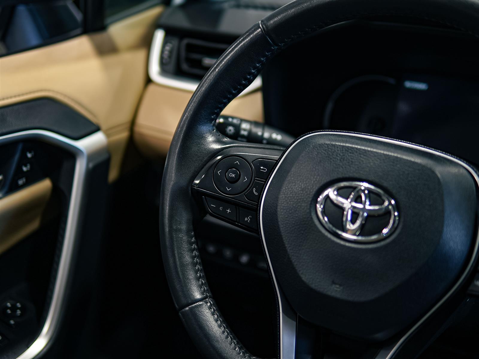 used 2019 Toyota Rav 4 Hybrid car, priced at $34,882