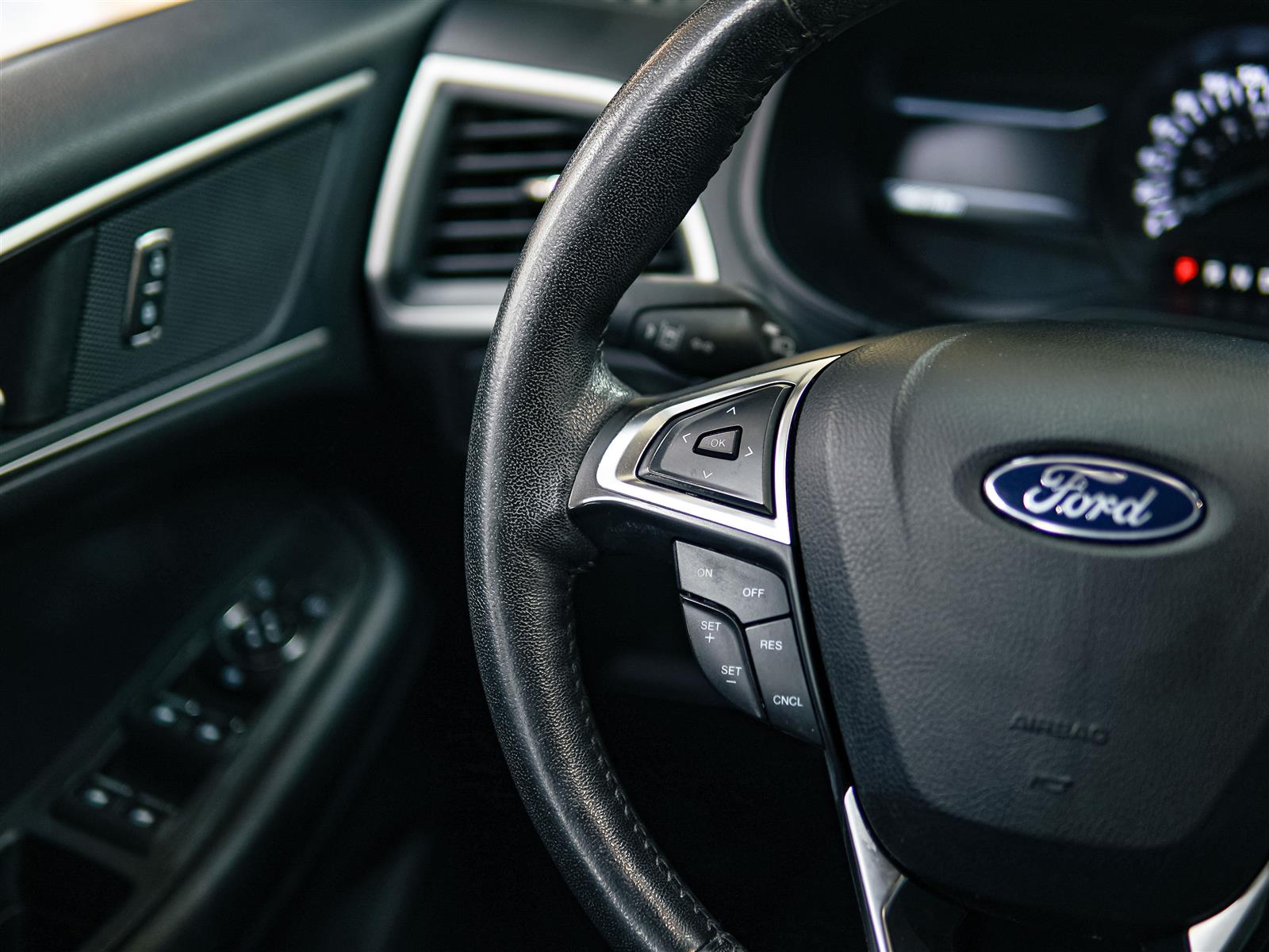 used 2022 Ford Edge car, priced at $23,895