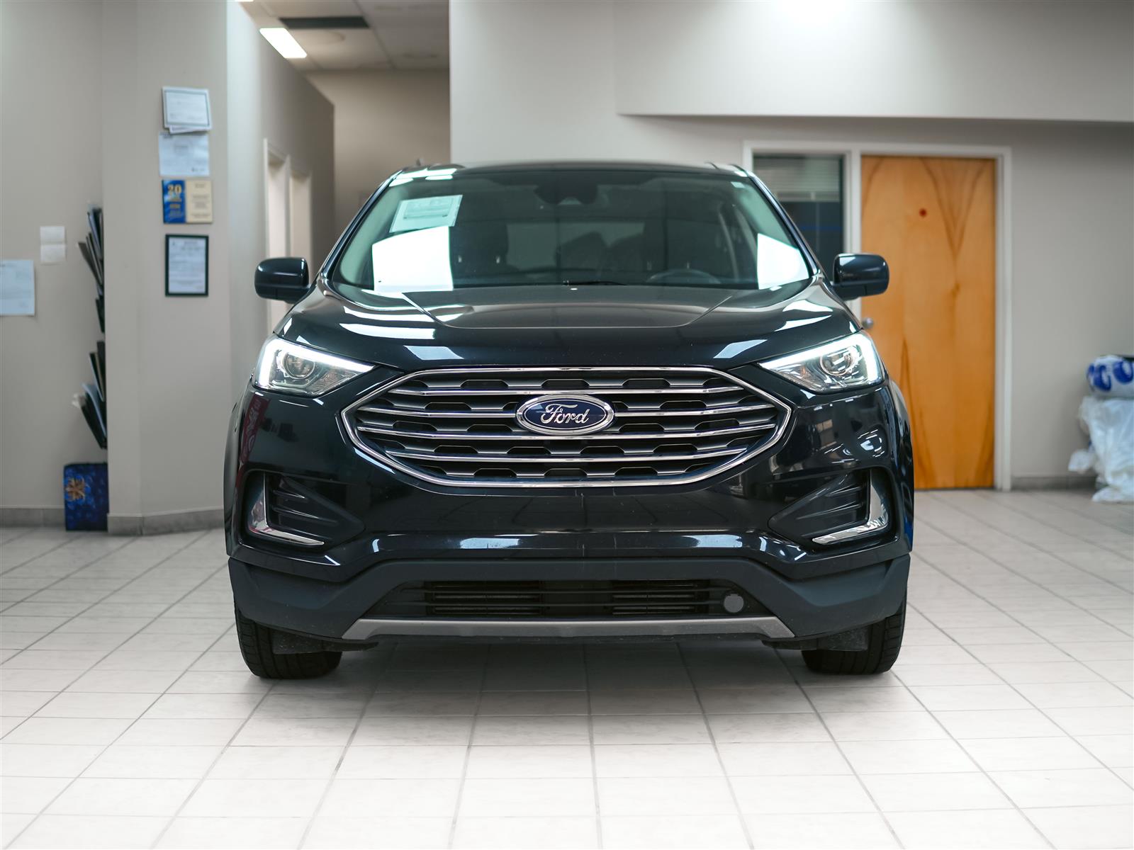 used 2022 Ford Edge car, priced at $23,895