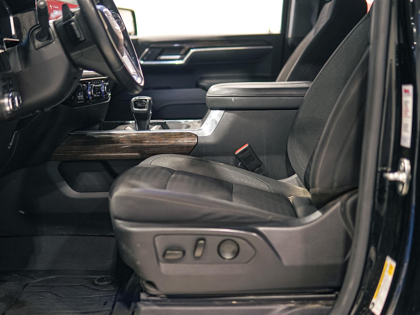 used 2024 GMC Sierra 1500 car, priced at $49,593