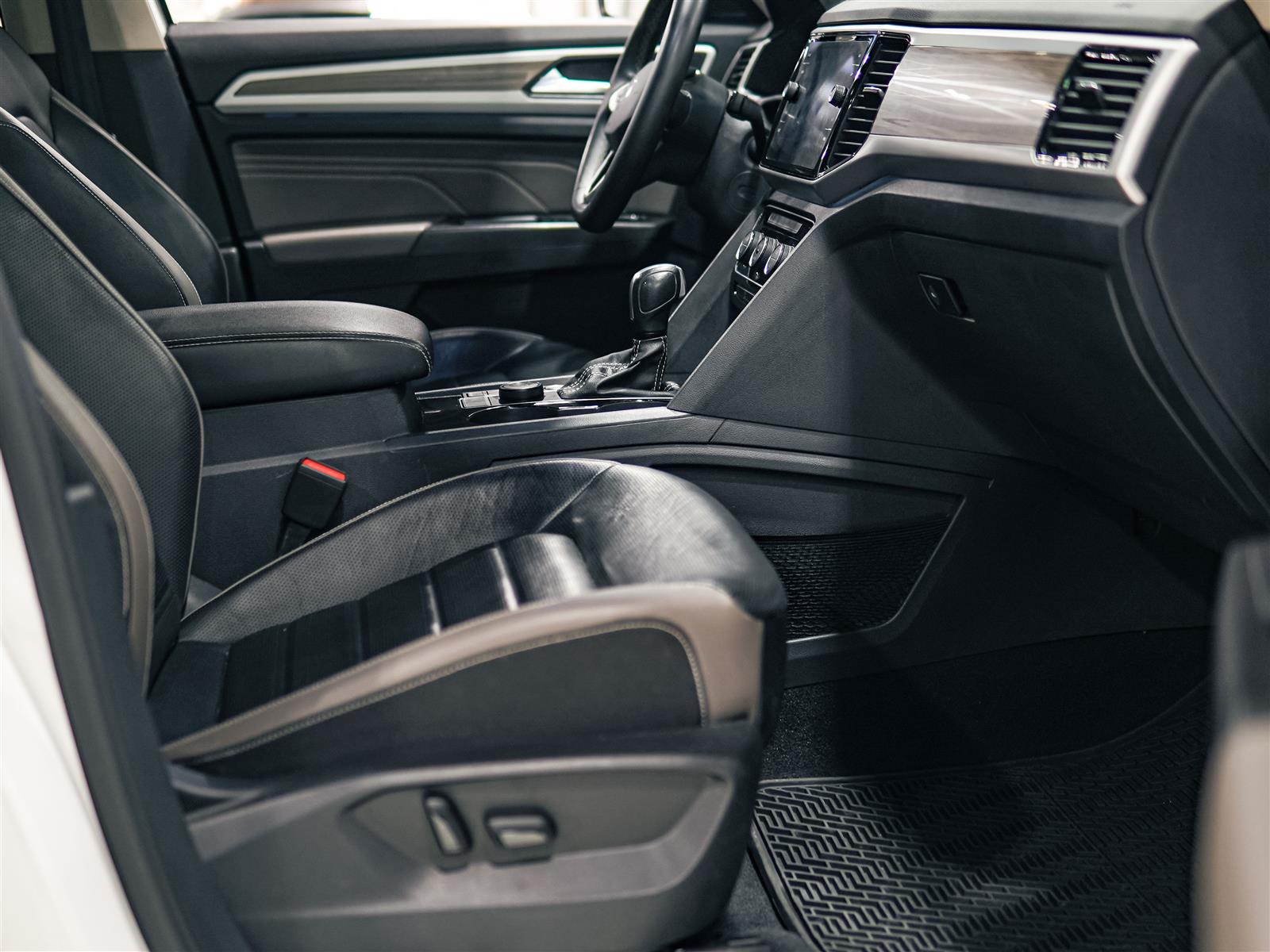 used 2023 Volkswagen Atlas car, priced at $35,962