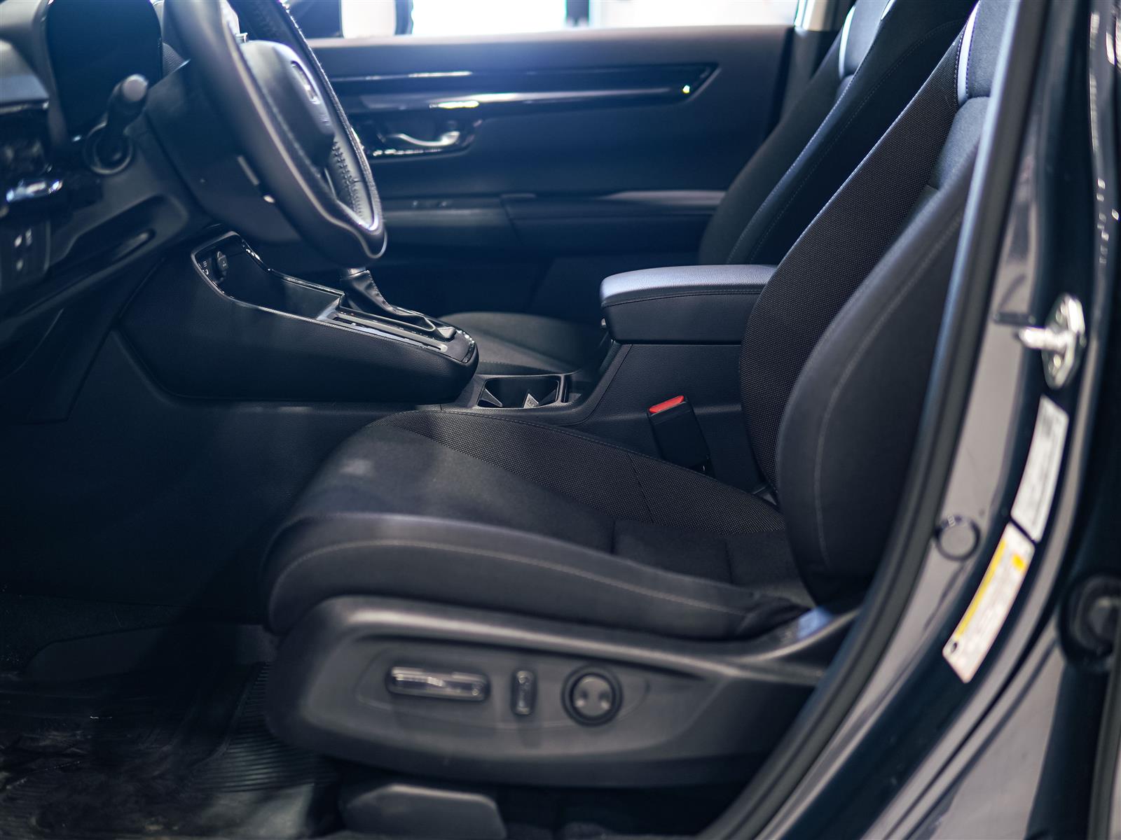 used 2024 Honda CR-V car, priced at $37,494