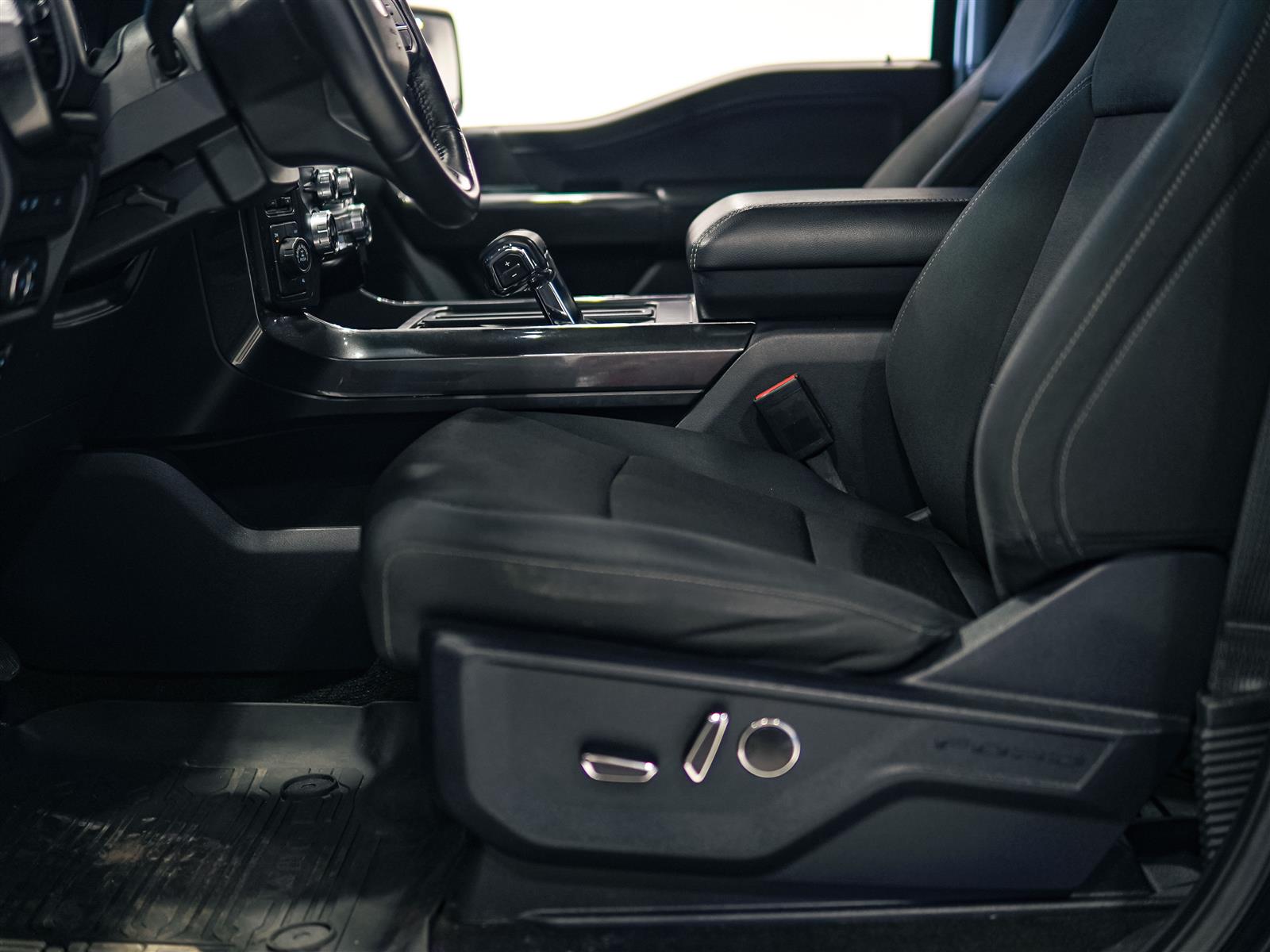 used 2021 Ford F-150 car, priced at $33,676
