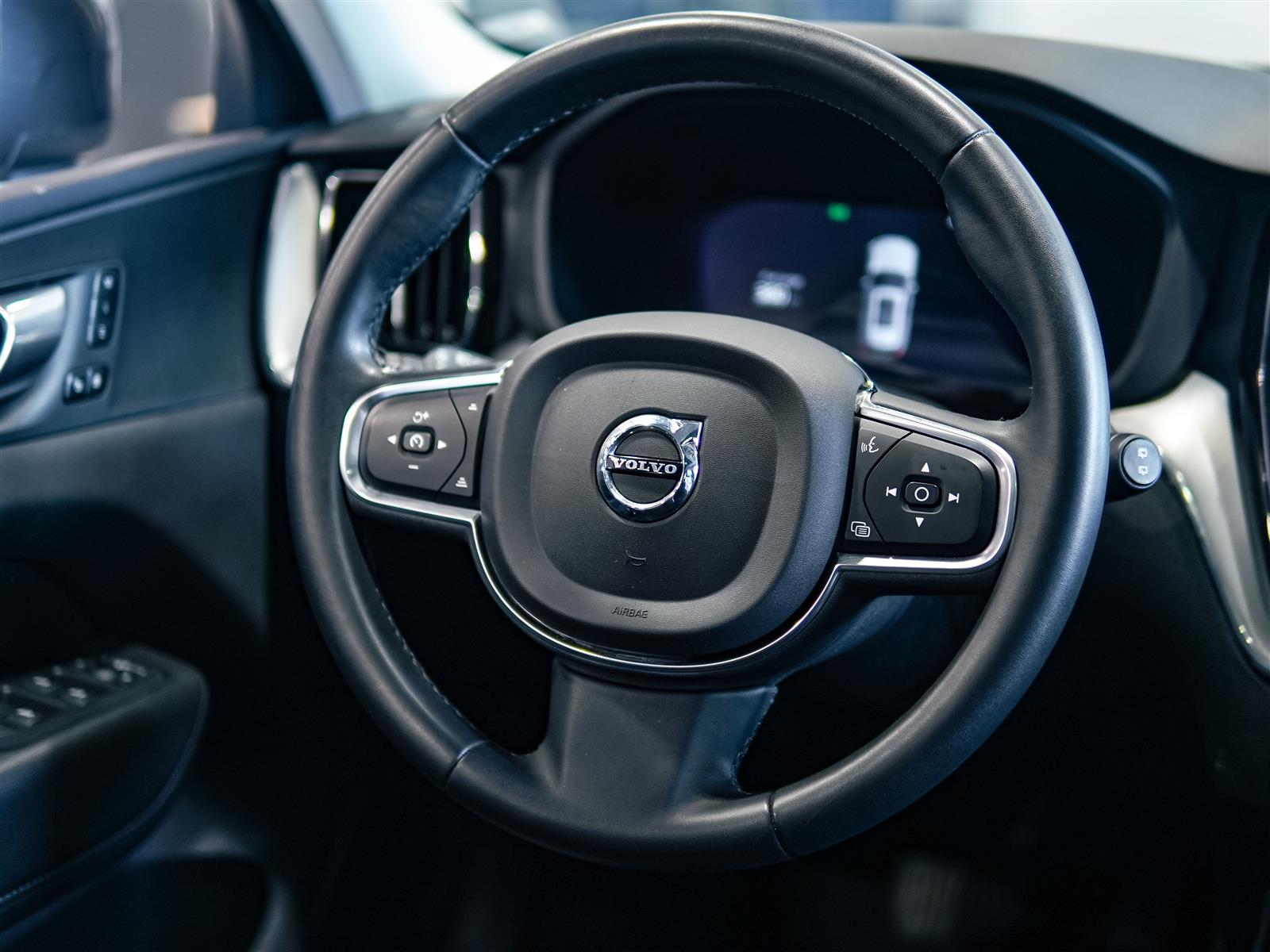 used 2023 Volvo XC60 car, priced at $32,965