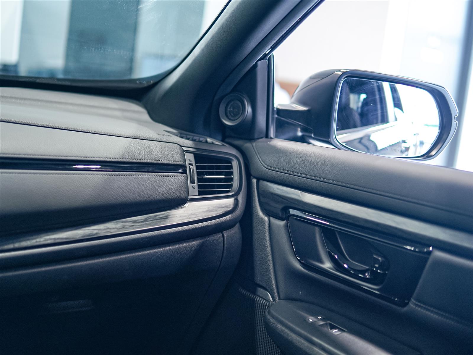used 2020 Honda CR-V car, priced at $30,963