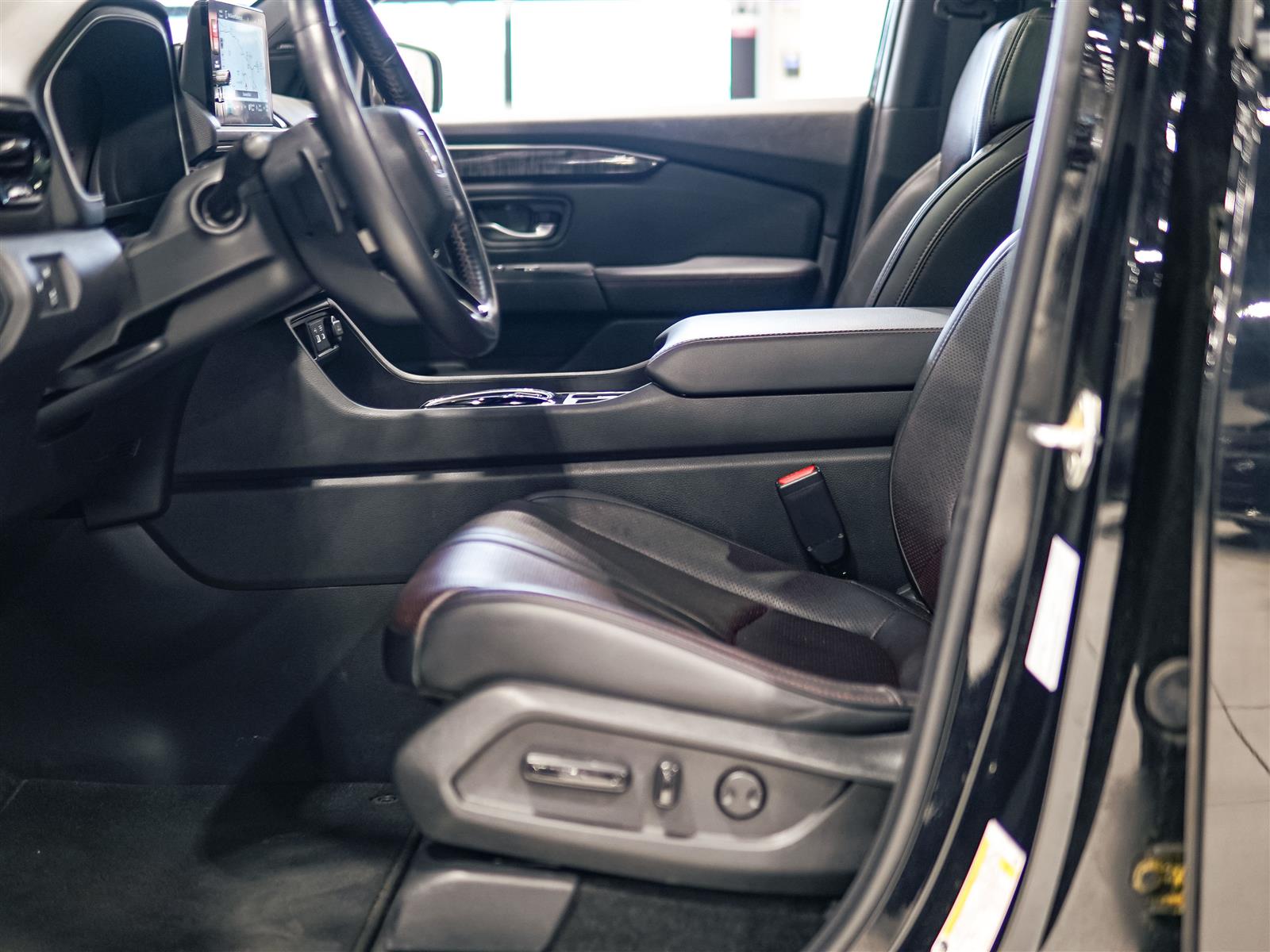 used 2023 Honda Pilot car, priced at $44,997