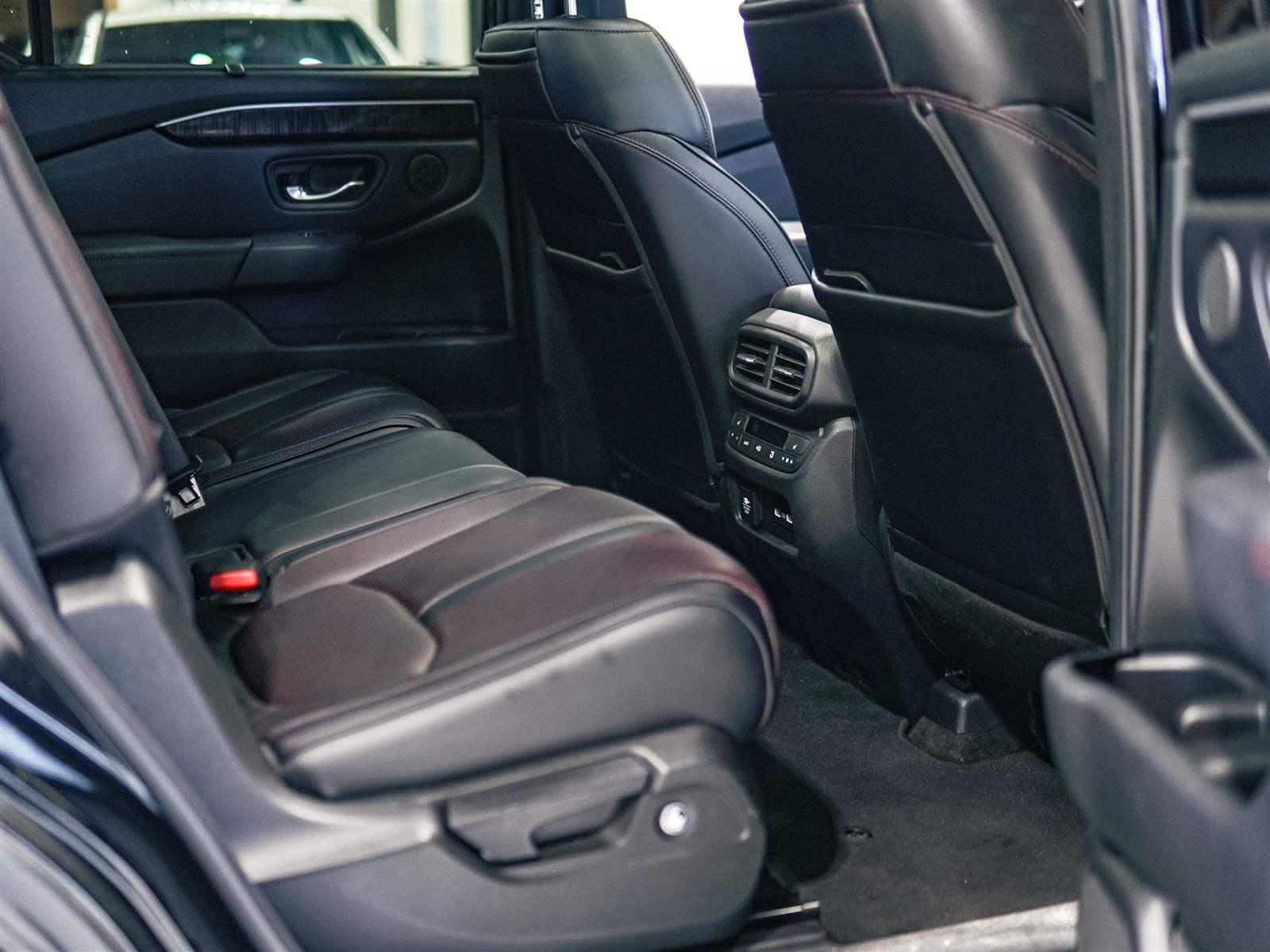 used 2023 Honda Pilot car, priced at $44,997