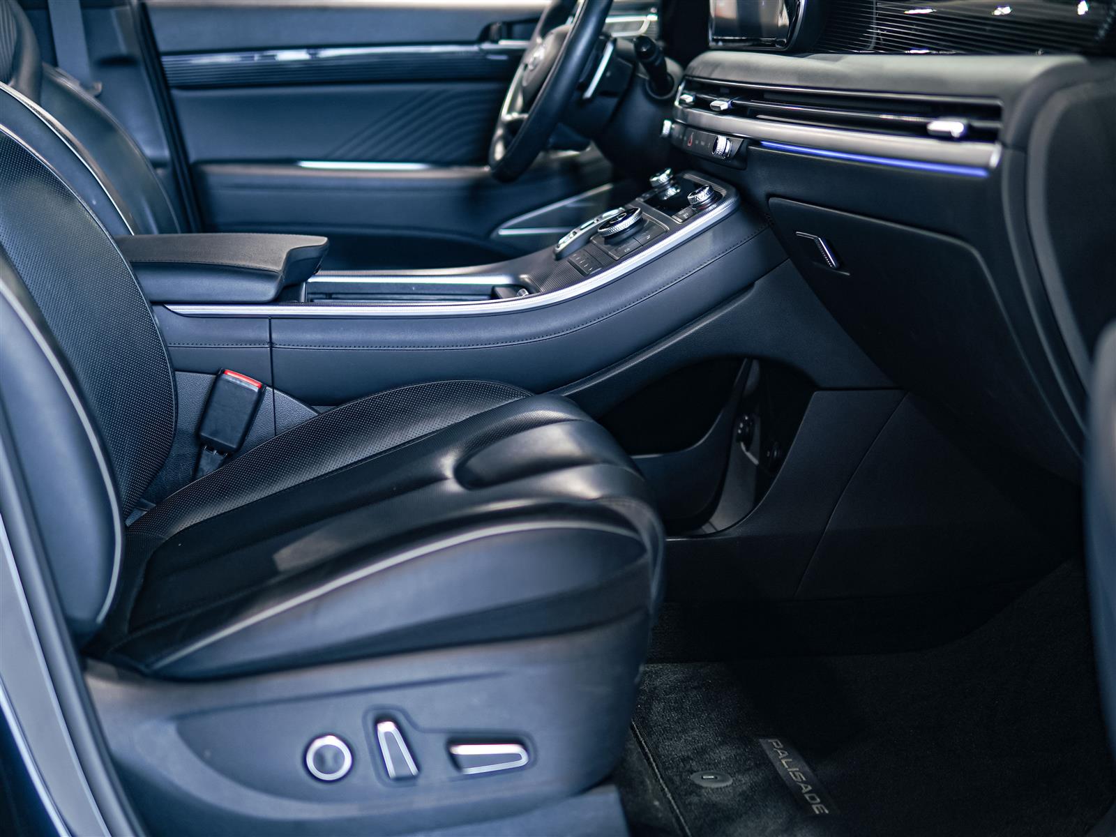 used 2023 Hyundai Palisade car, priced at $38,764